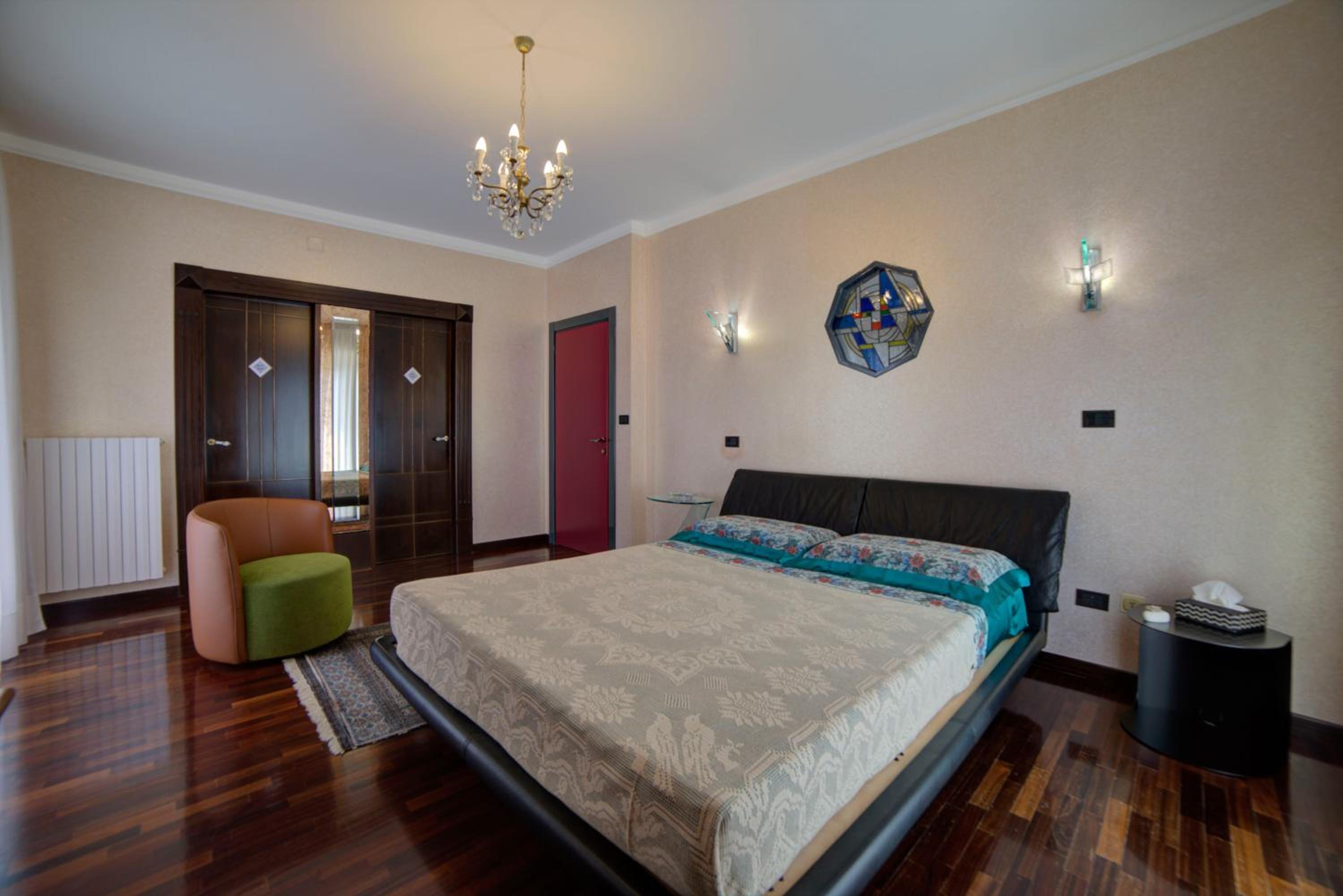 Double Room with Private Bathroom photo 2