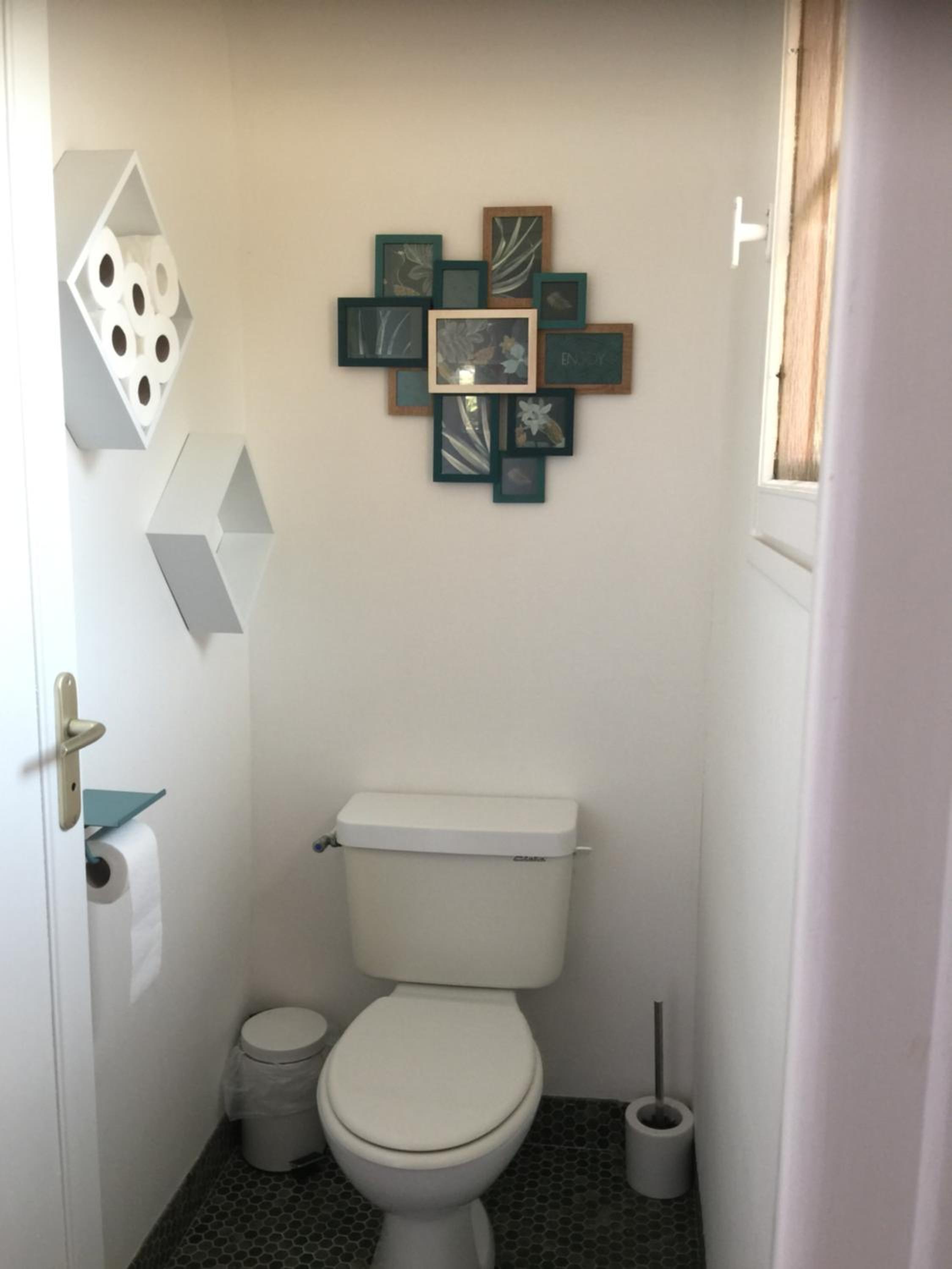 Triple Room with Private Bathroom - Photo 16
