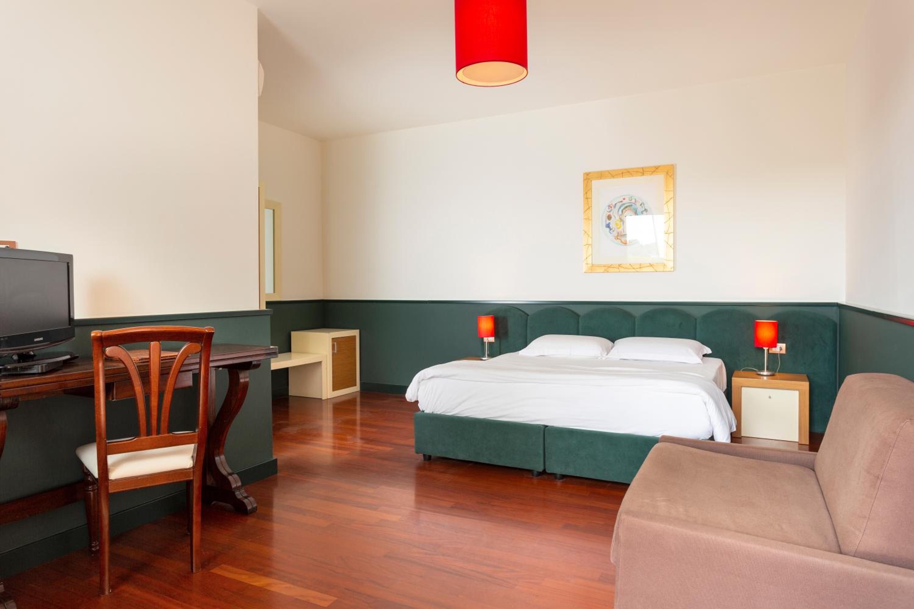 Double Room - Photo 3