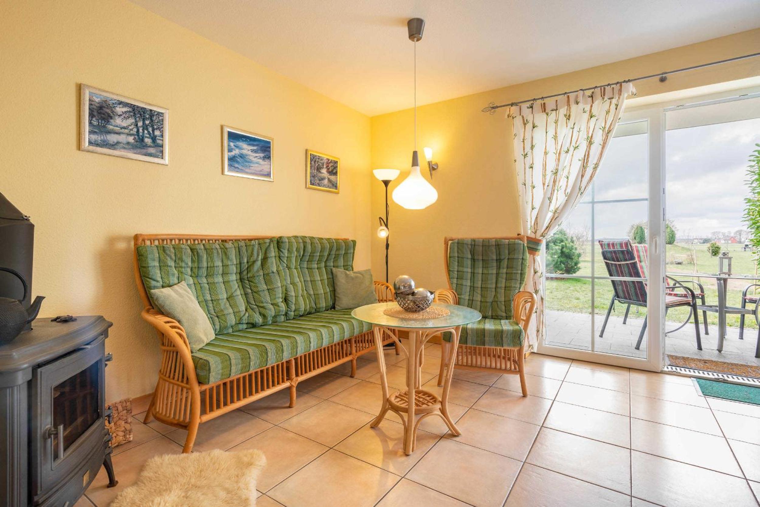 One-Bedroom Apartment with Terrace photo 1
