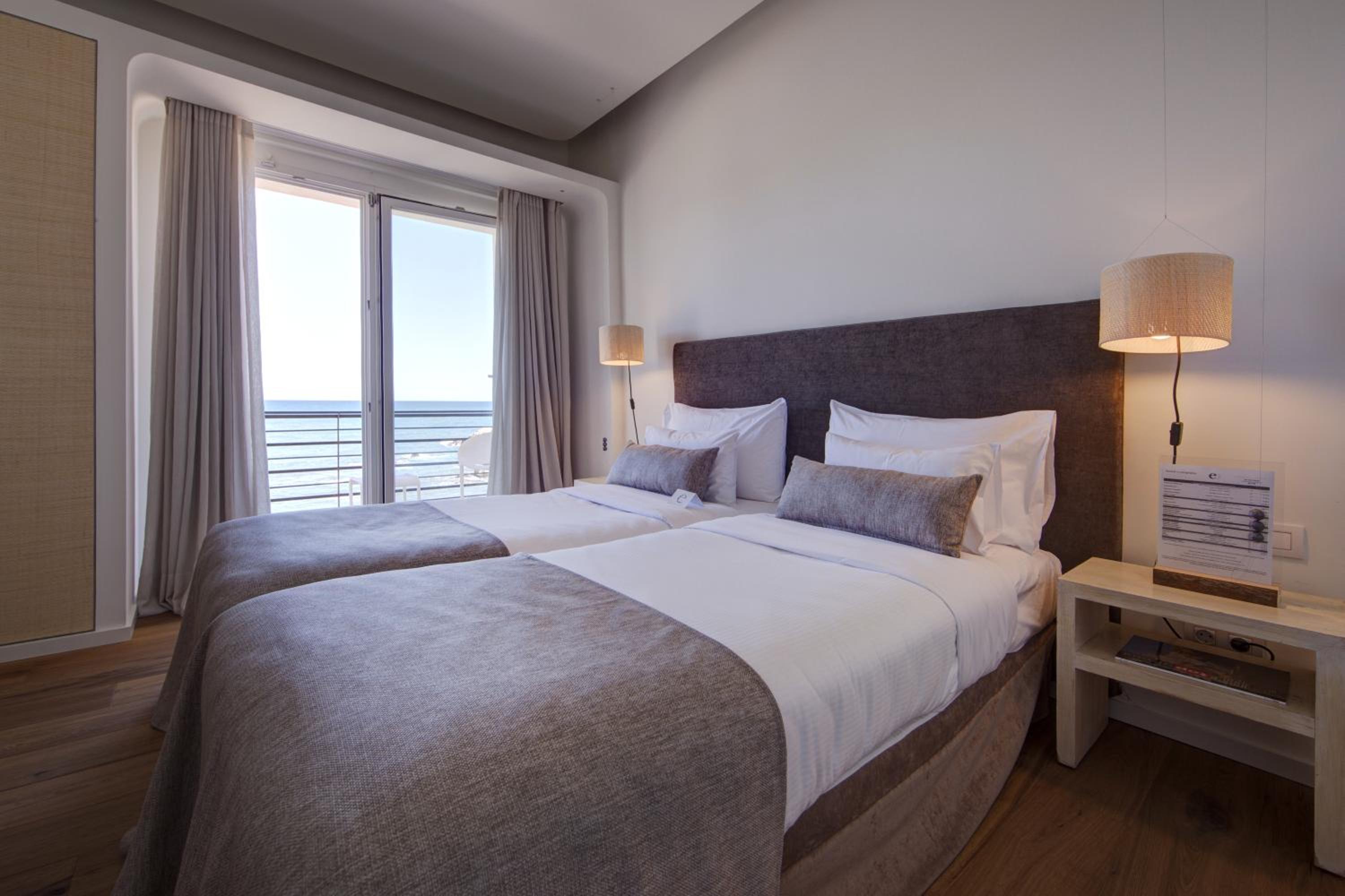 Habitación Doble con Vista al Mar y Balcón