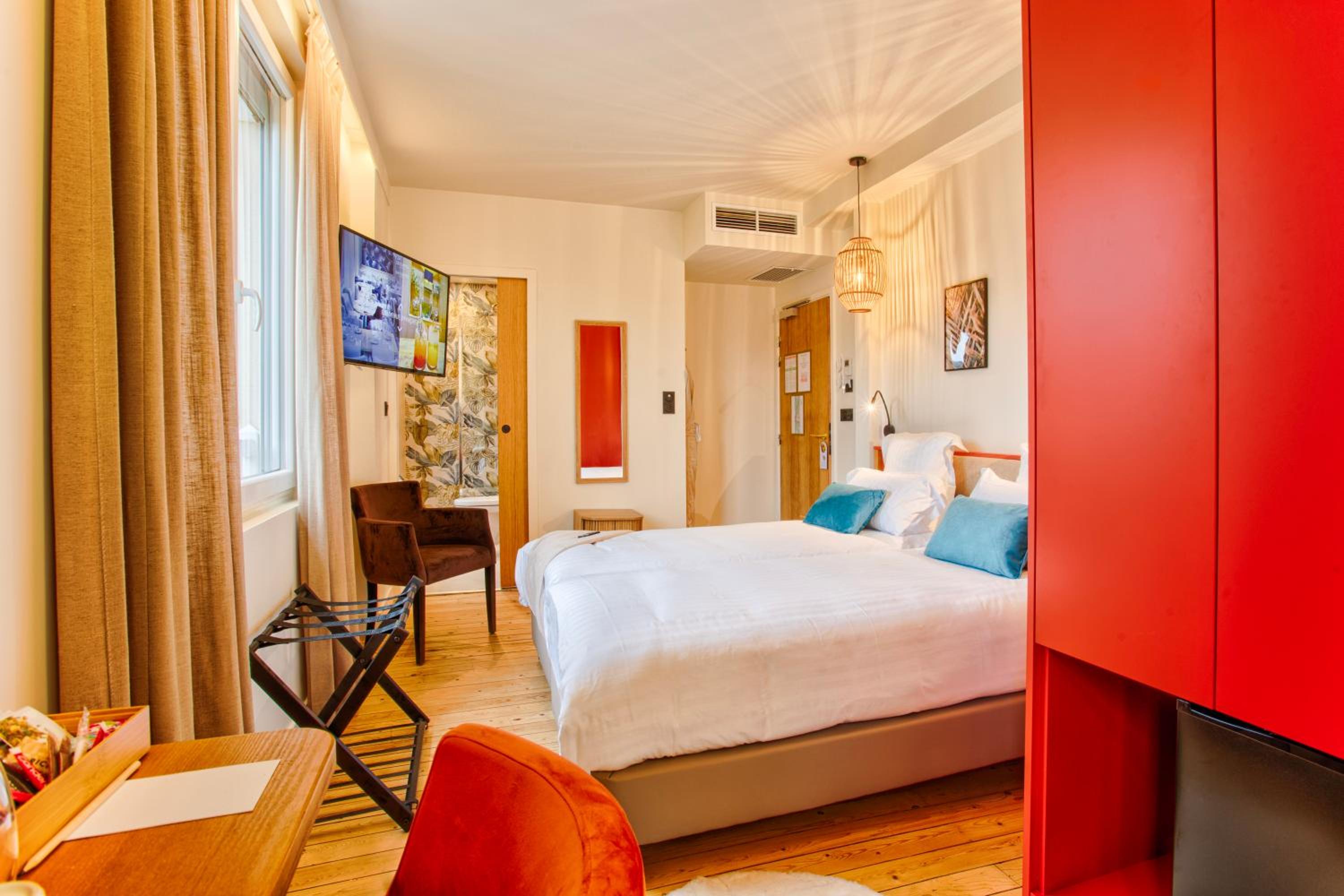 Large Double Room