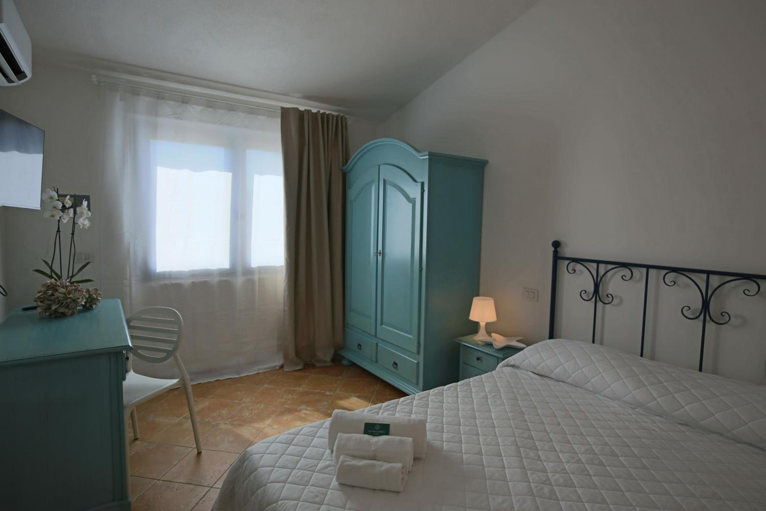 Standard Double Room - Photo 5