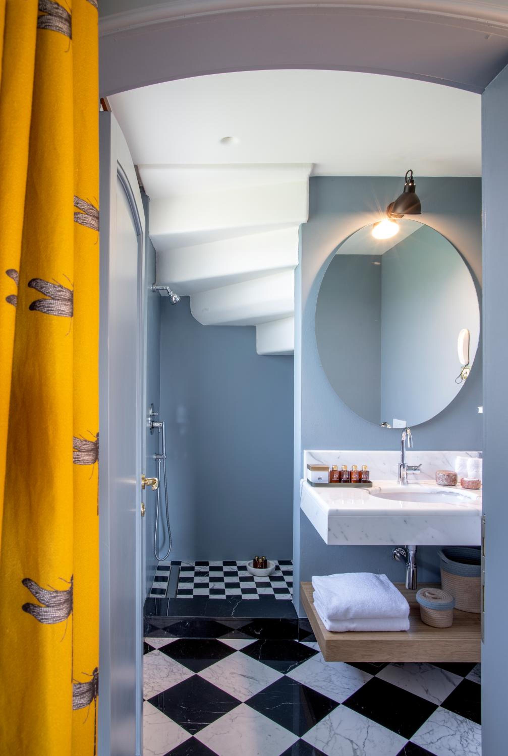 Superior Suite - Photo 1