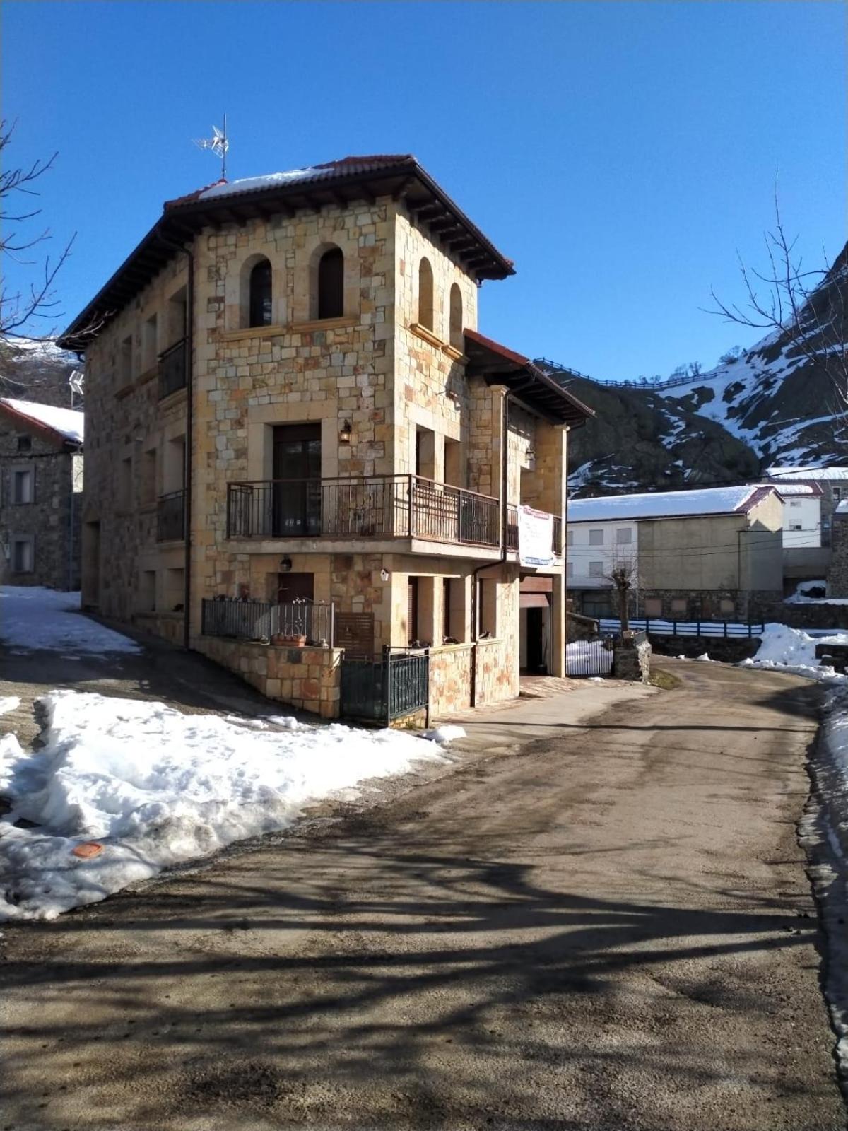 La Cuevona - Hotel de 4 estrellas
