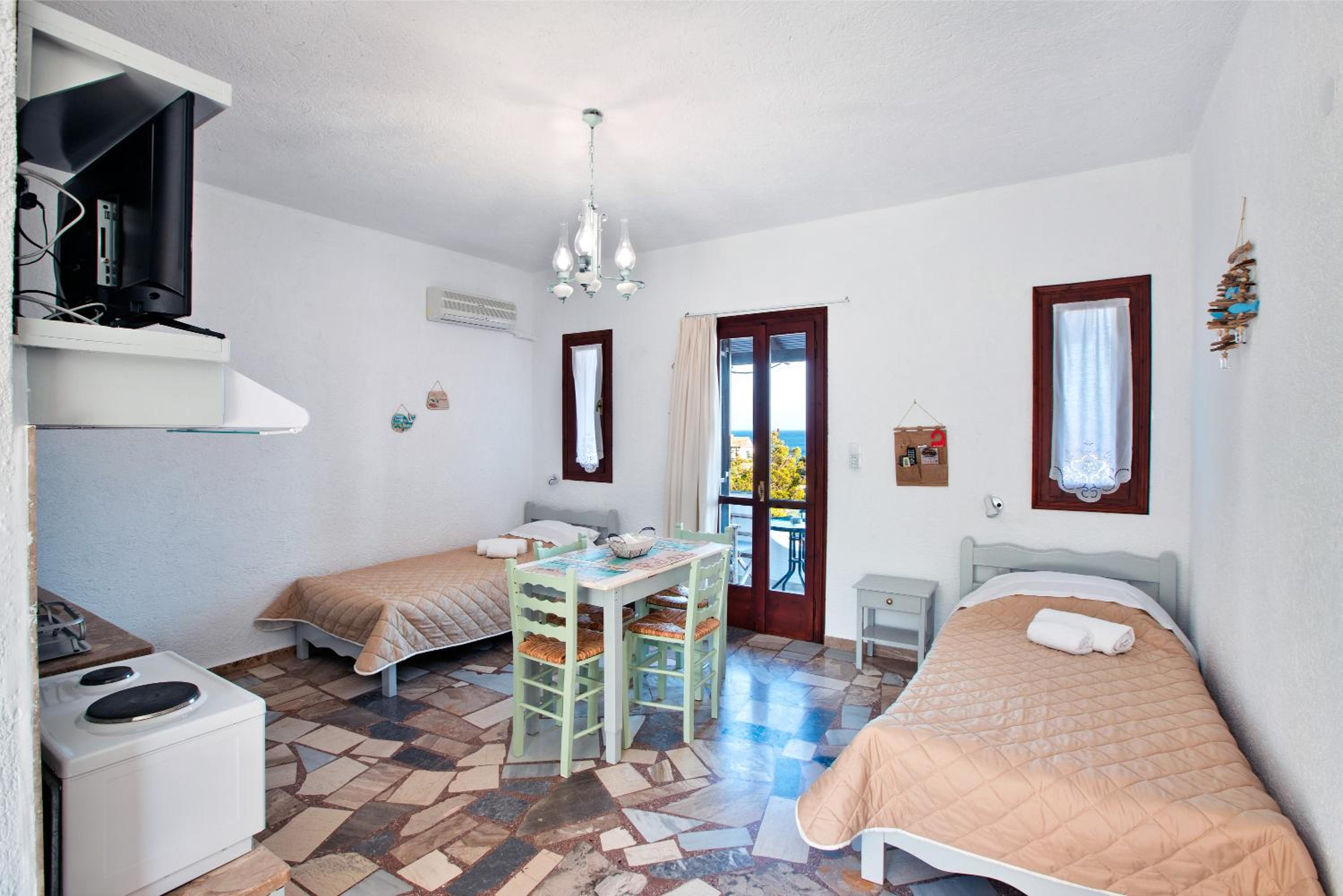Superior One-Bedroom Apartment with Balcony