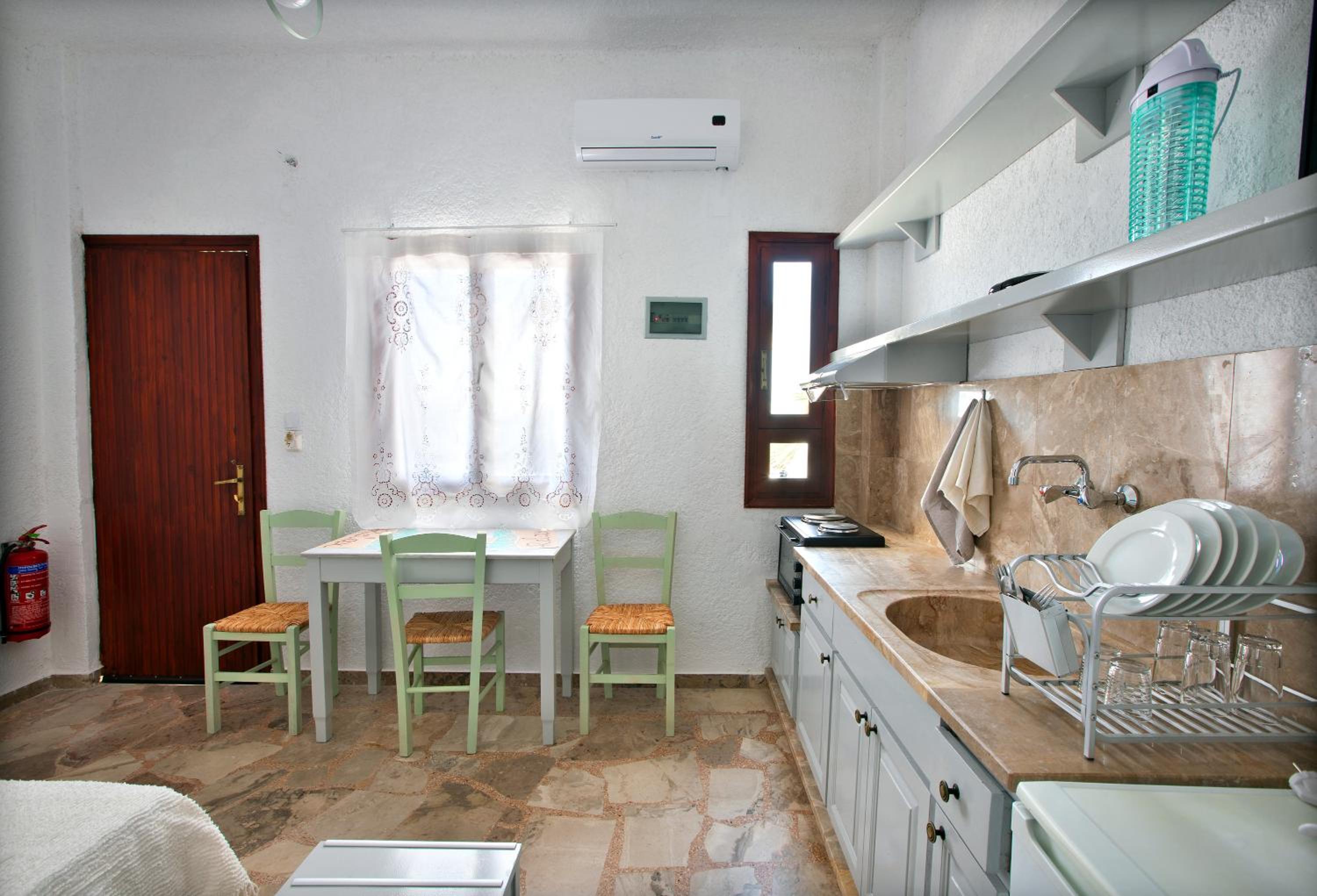 Triple Room with Shower photo 3