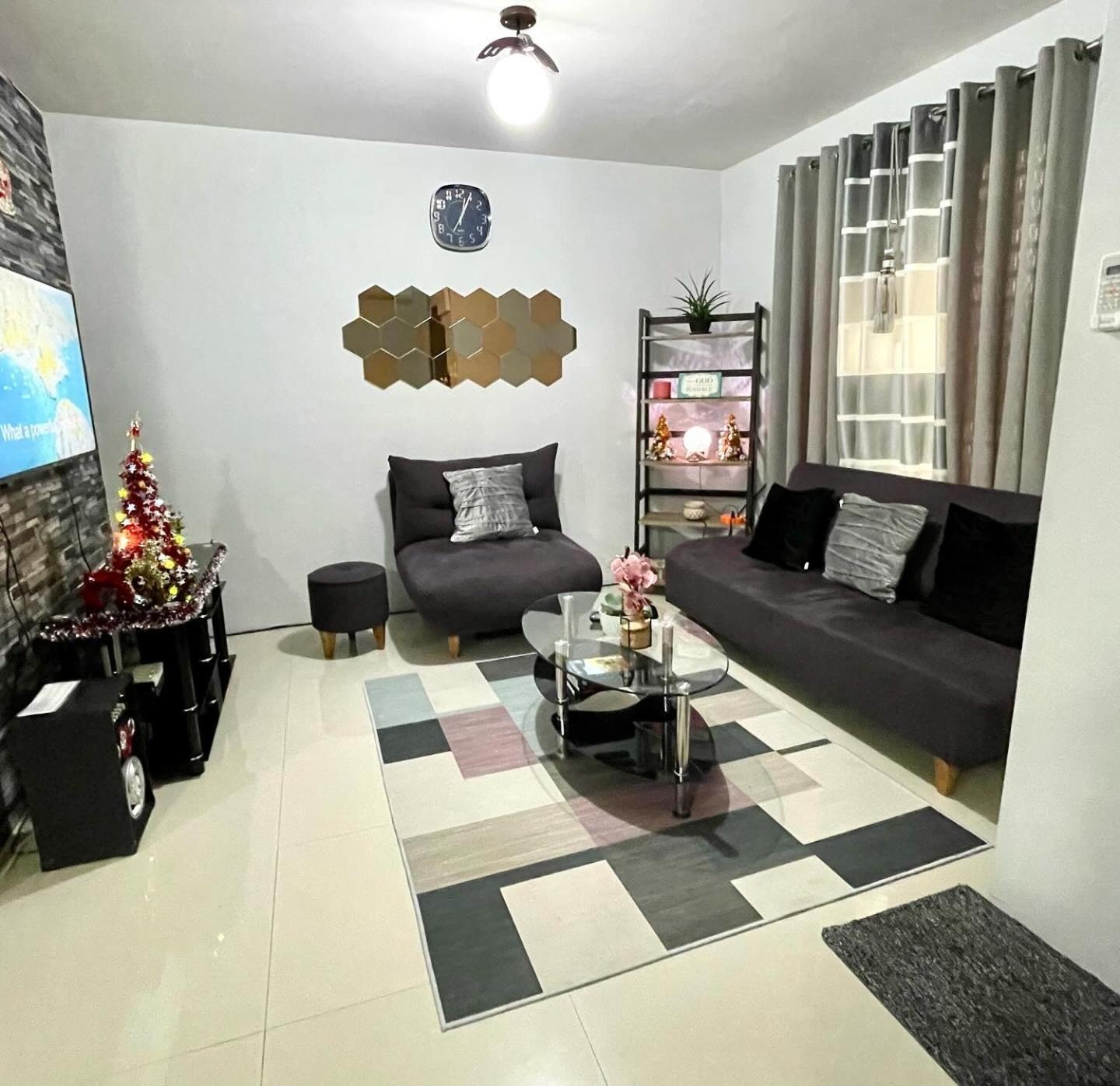 Three-Bedroom House photo 1