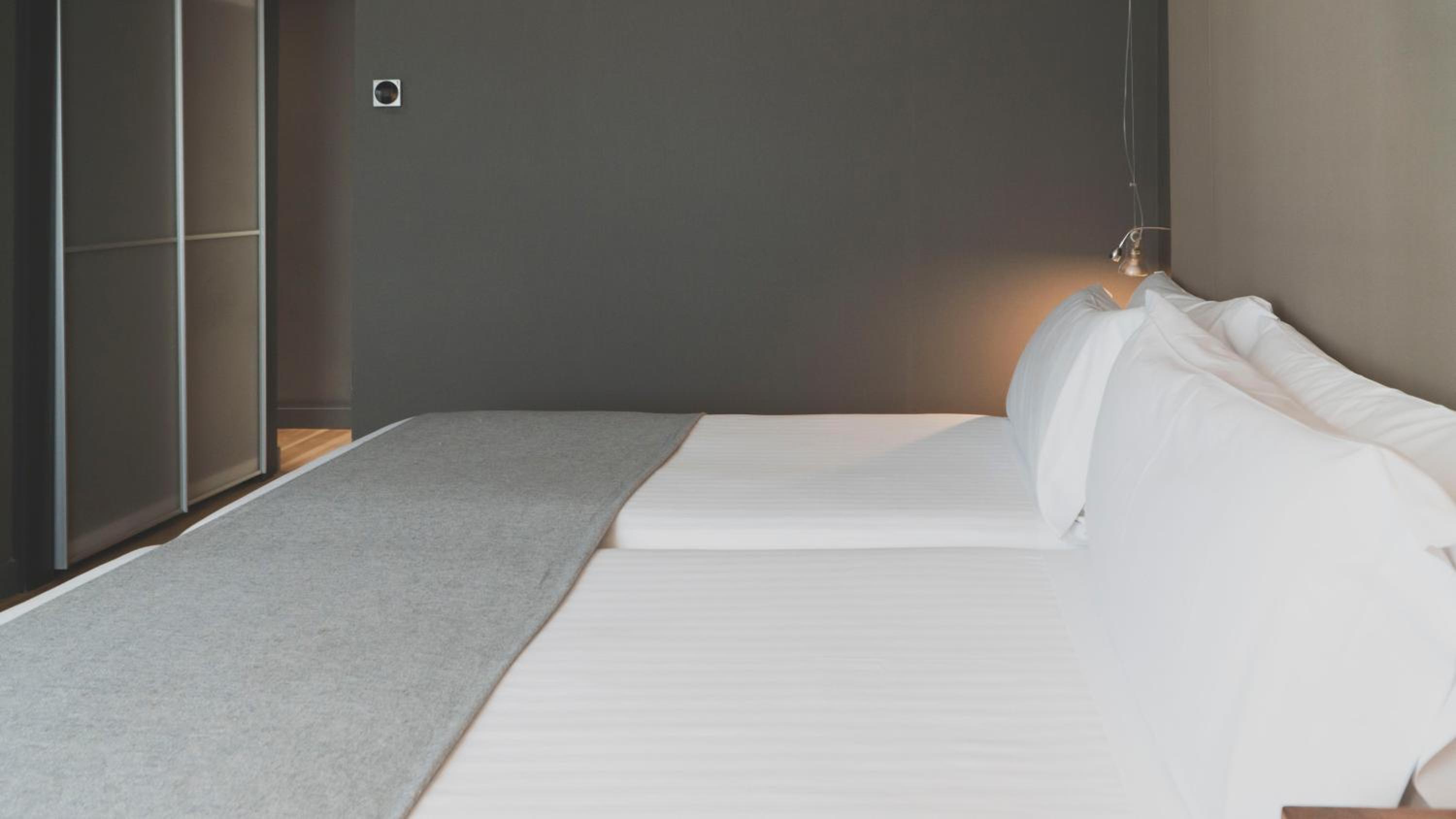 Double or Twin Room - Photo 5