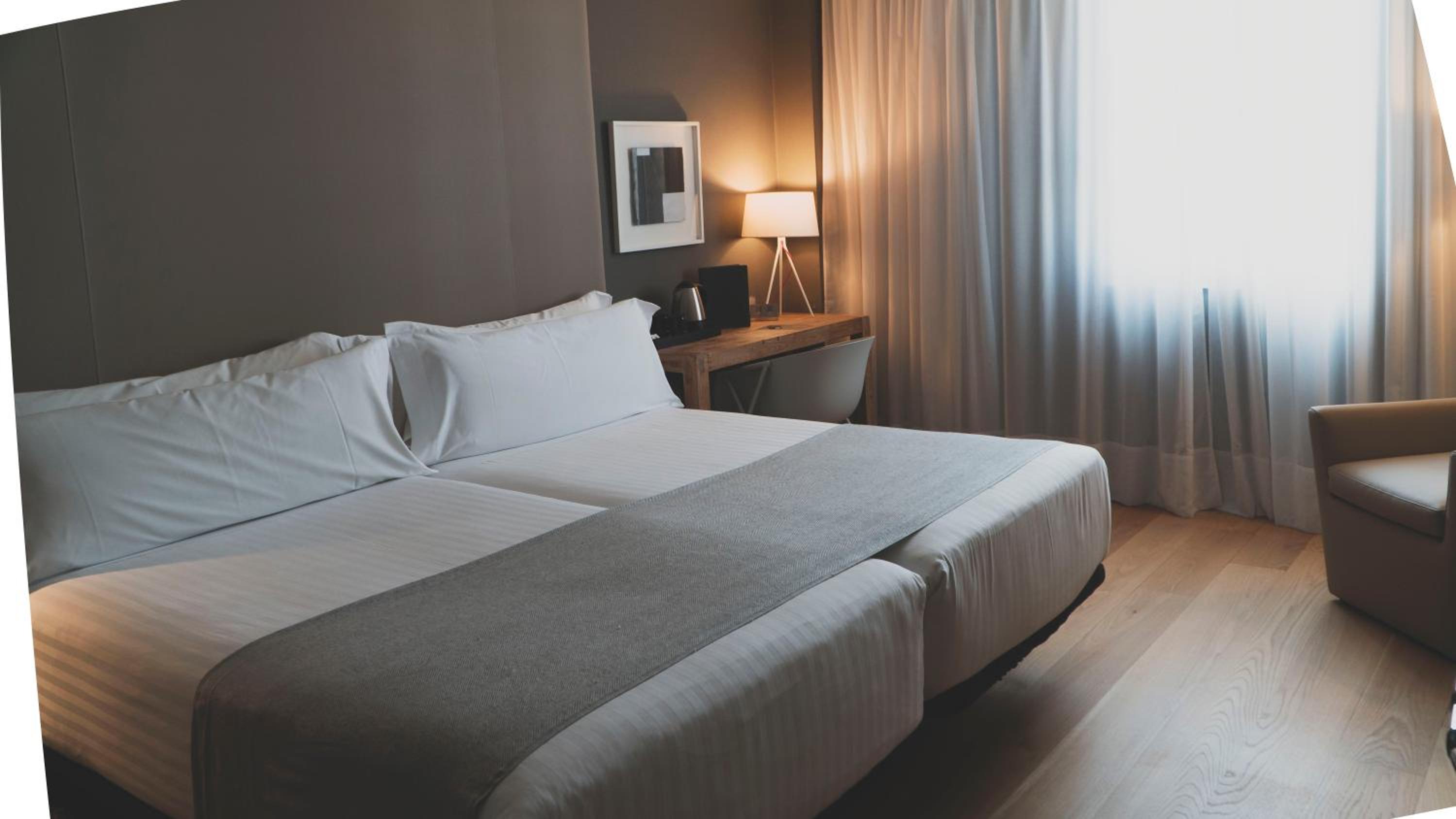 Double or Twin Room - Photo 8