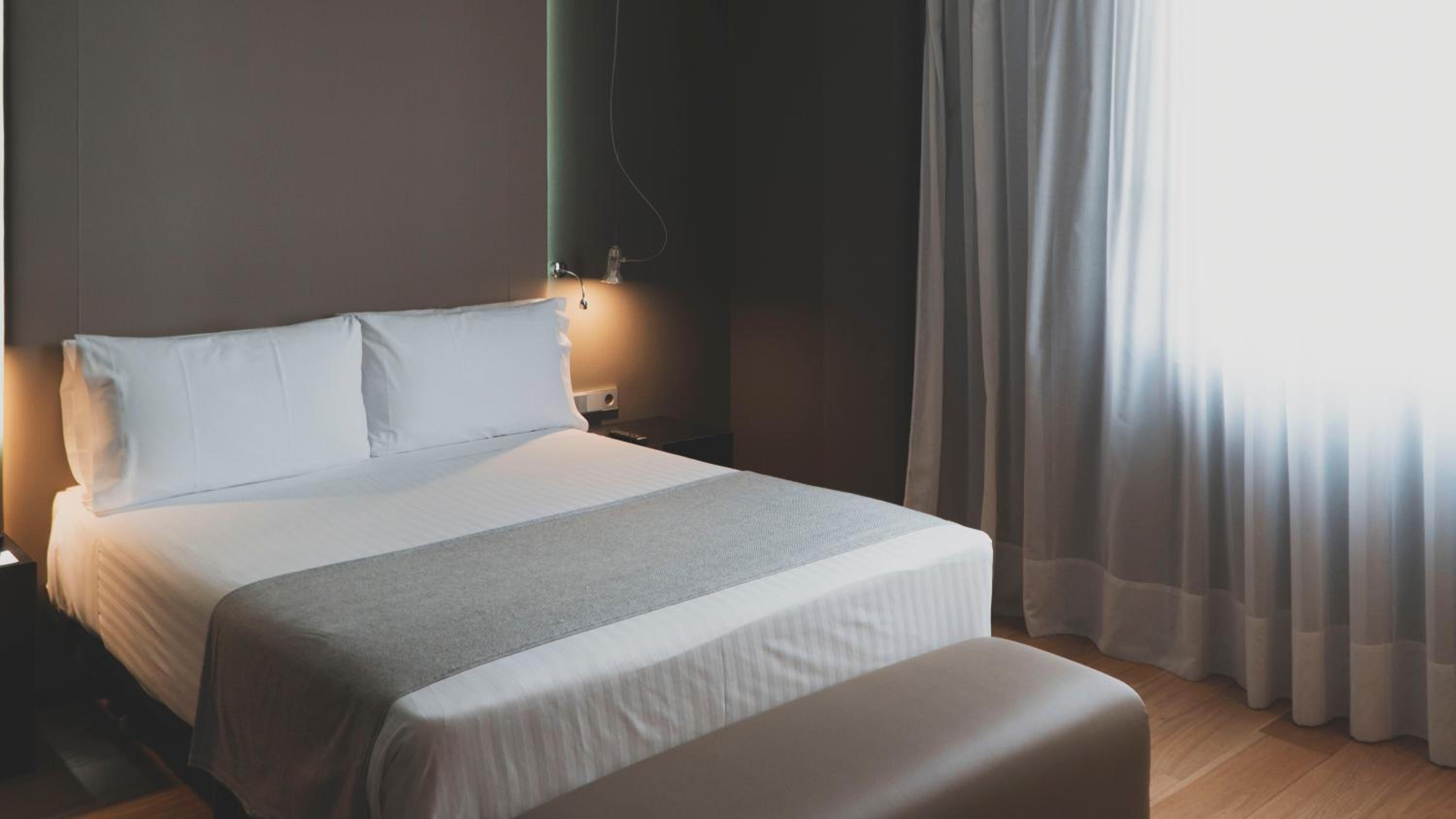 Double Room - Photo 8