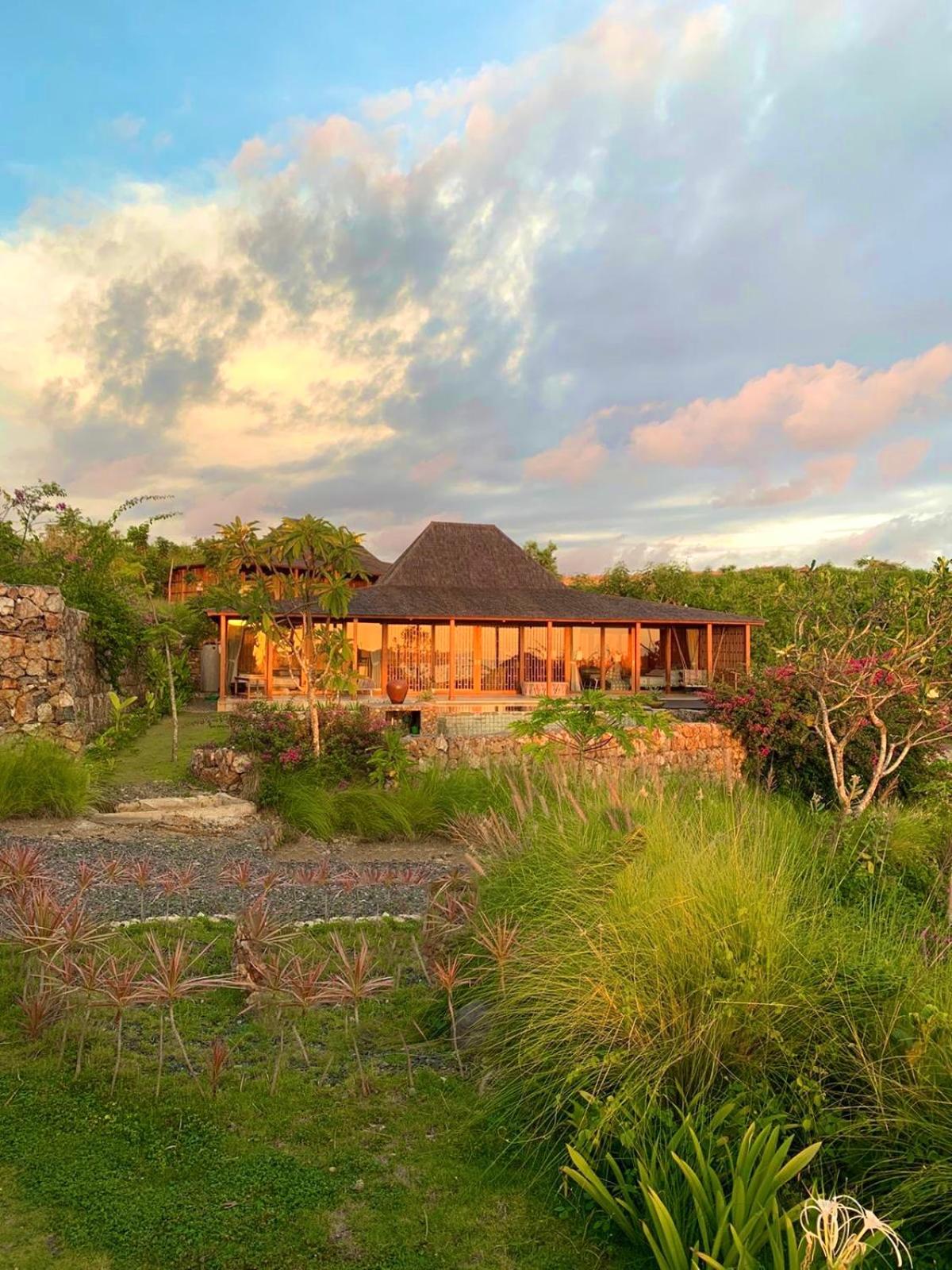 Villa with Private Pool - Photo 12