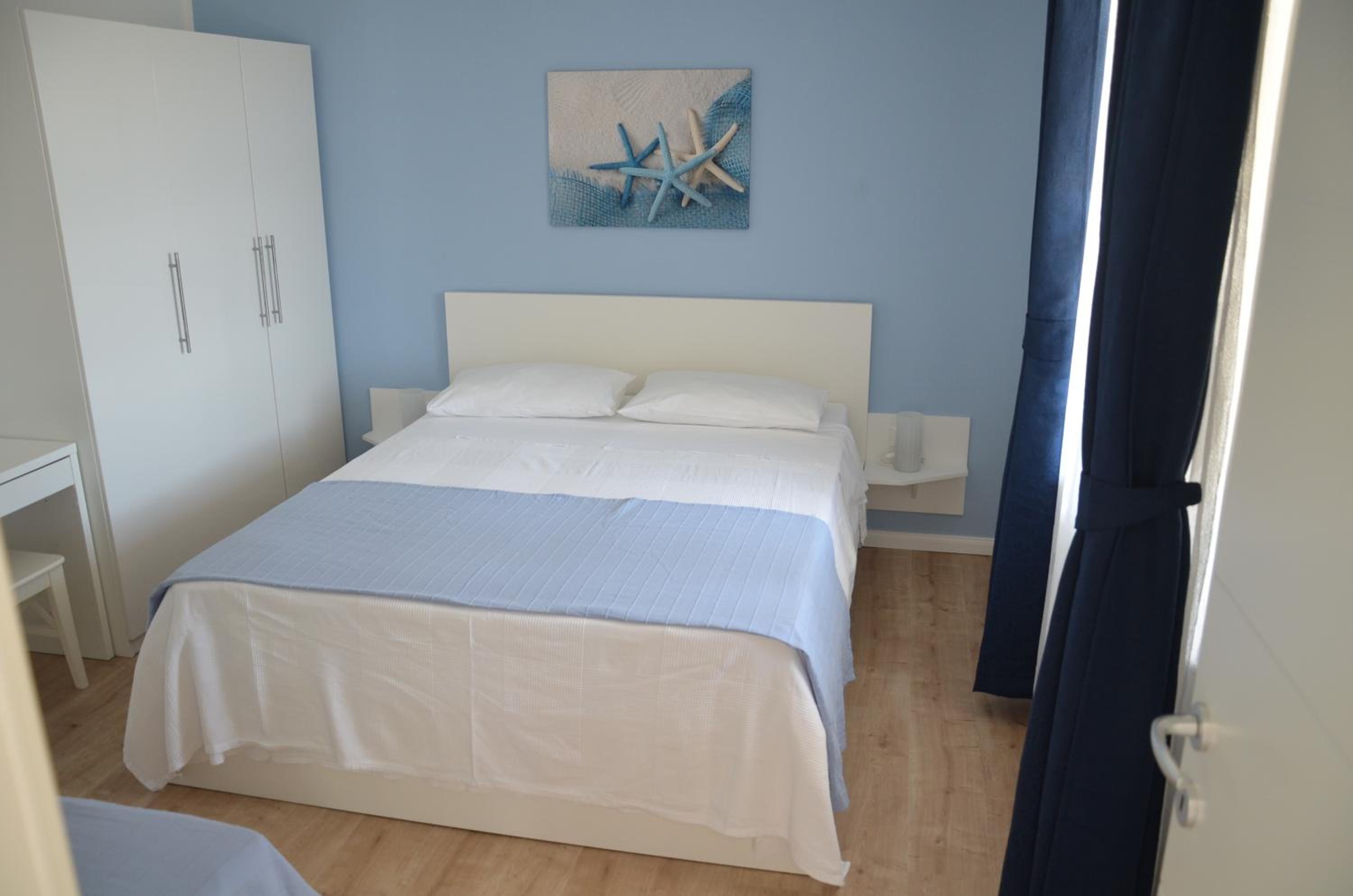 Apartment with Sea View photo 2