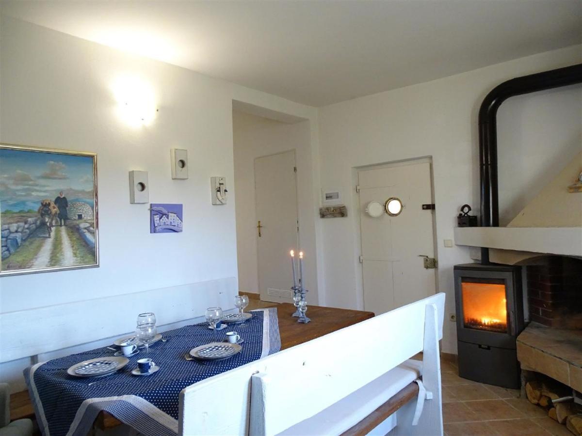One-Bedroom House photo 3