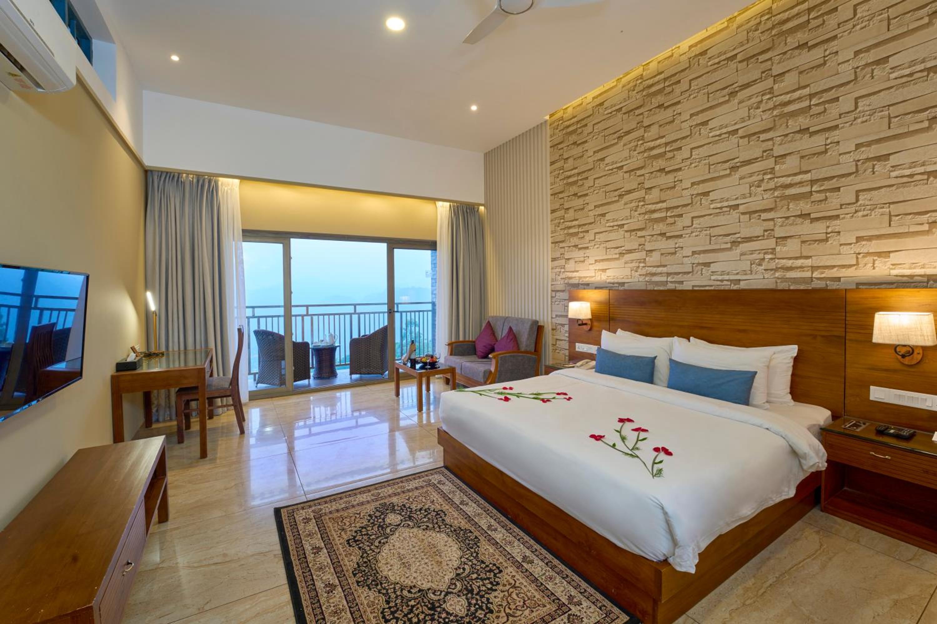 Valley View Jacuzzi Cottage with 10% discount on Spa