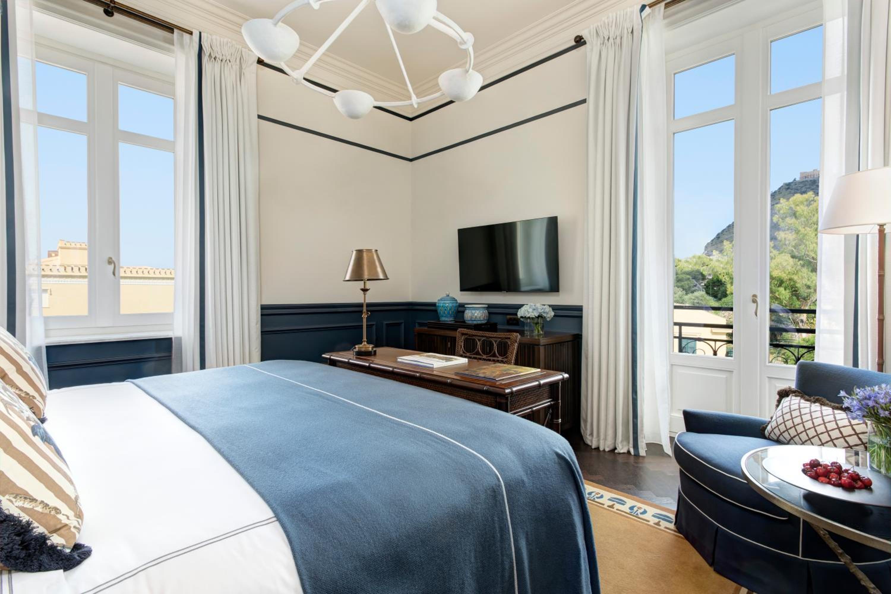 Available room