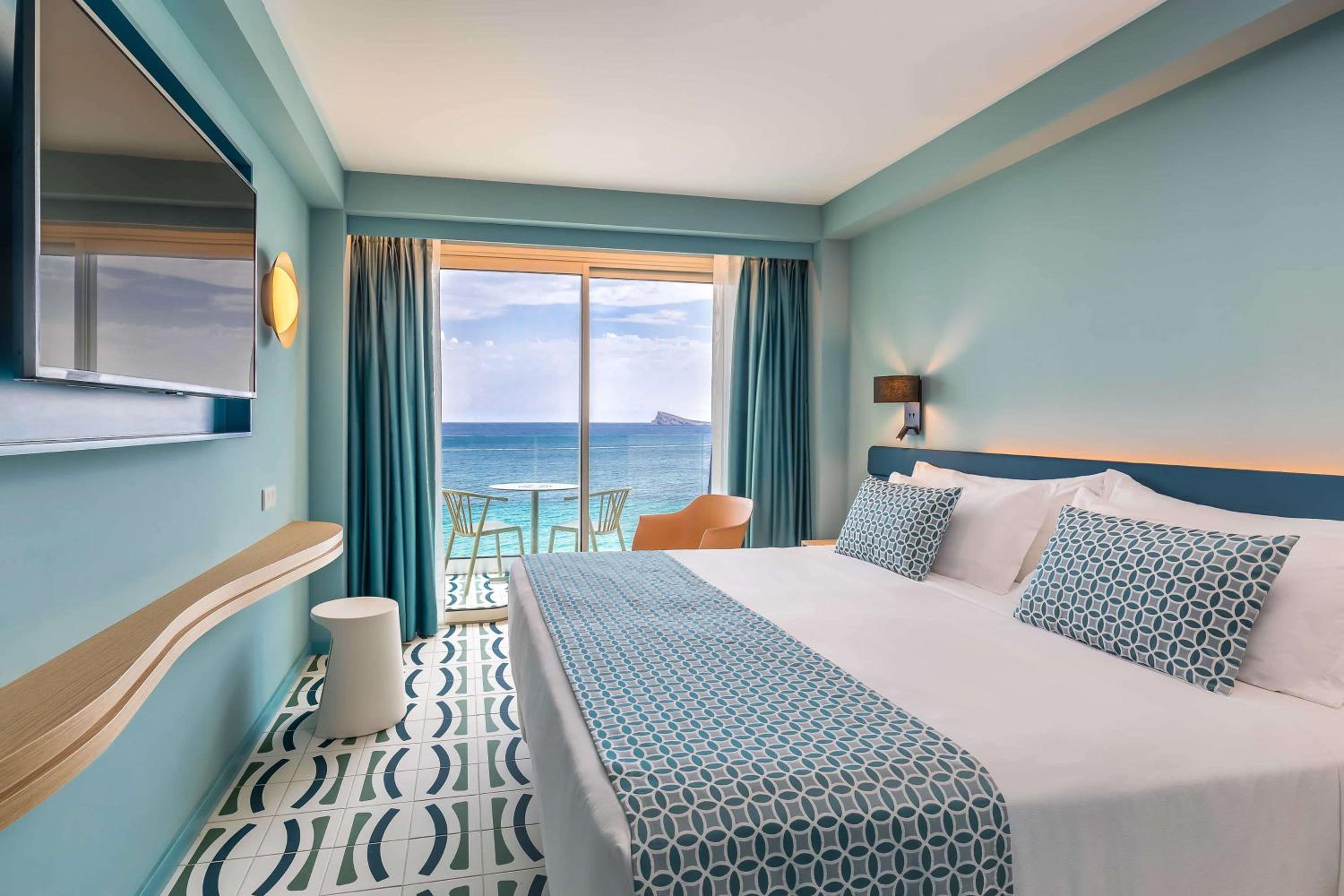 Superior Double or Twin Room with Sea View - Photo 1