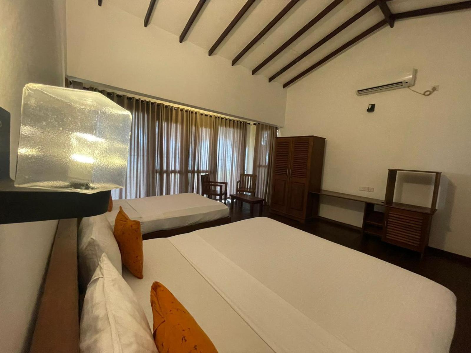 Deluxe Triple Room photo 3