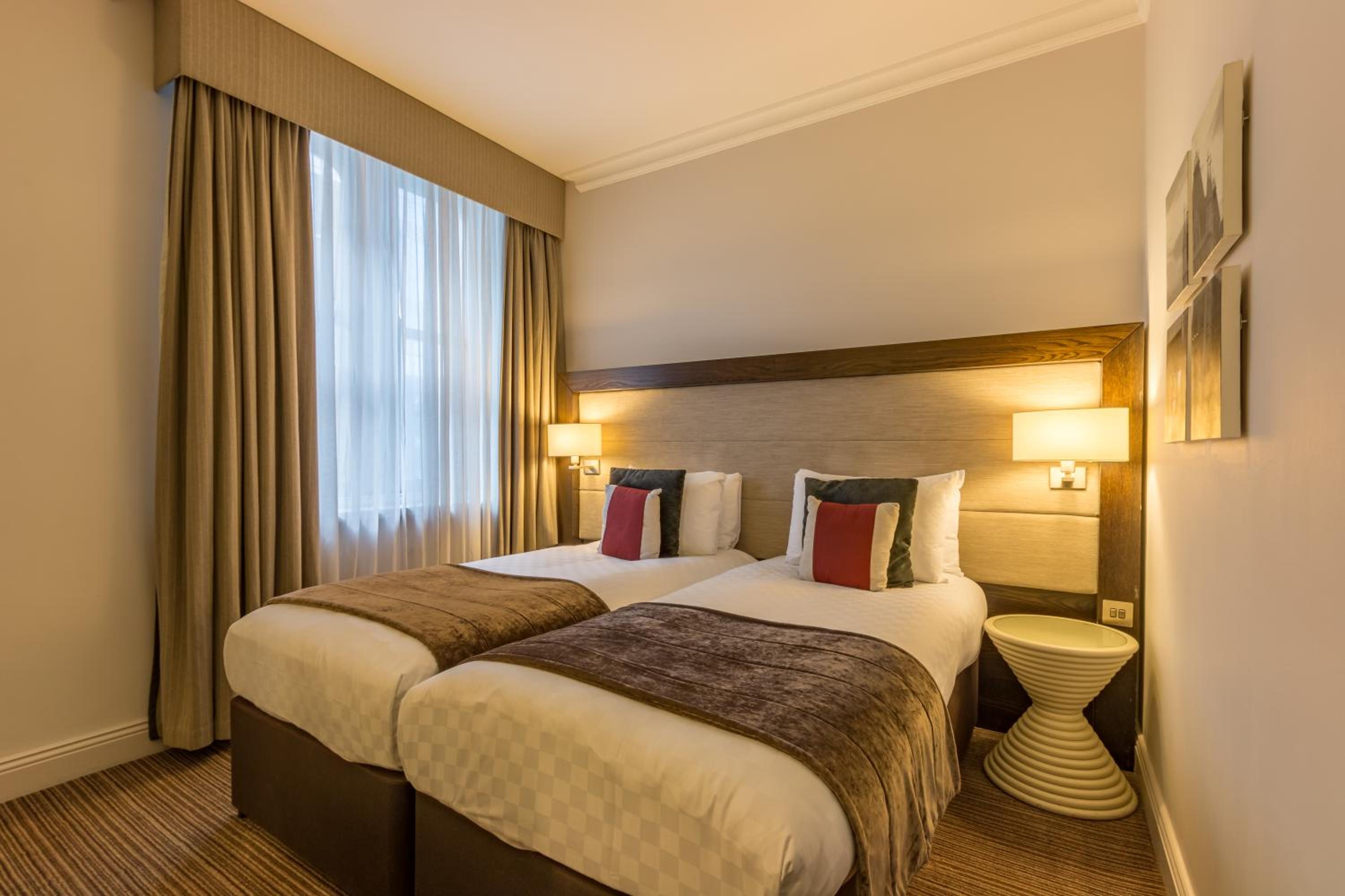 Standard Twin Room photo 3