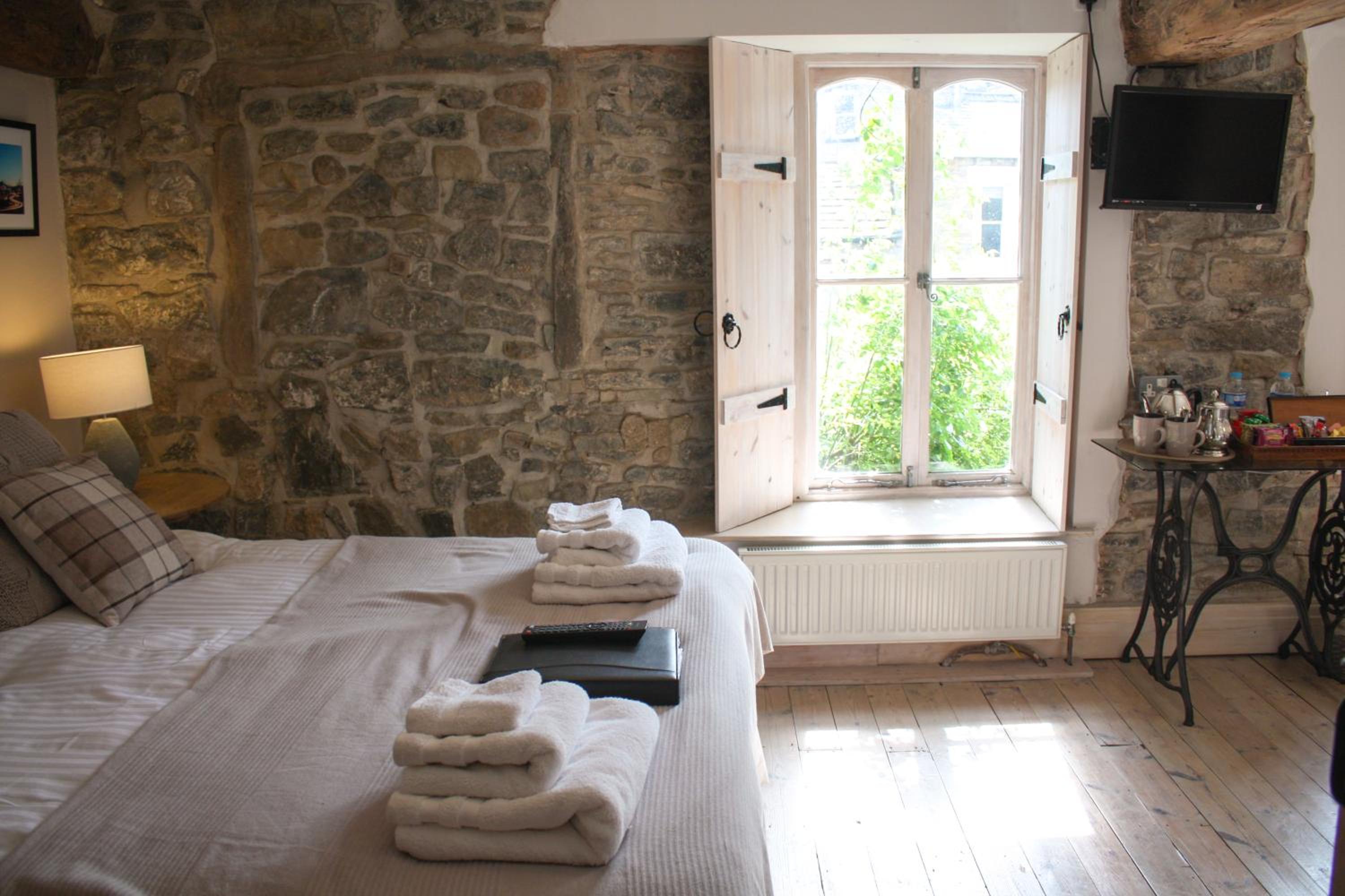Deluxe Double Room - Photo 10