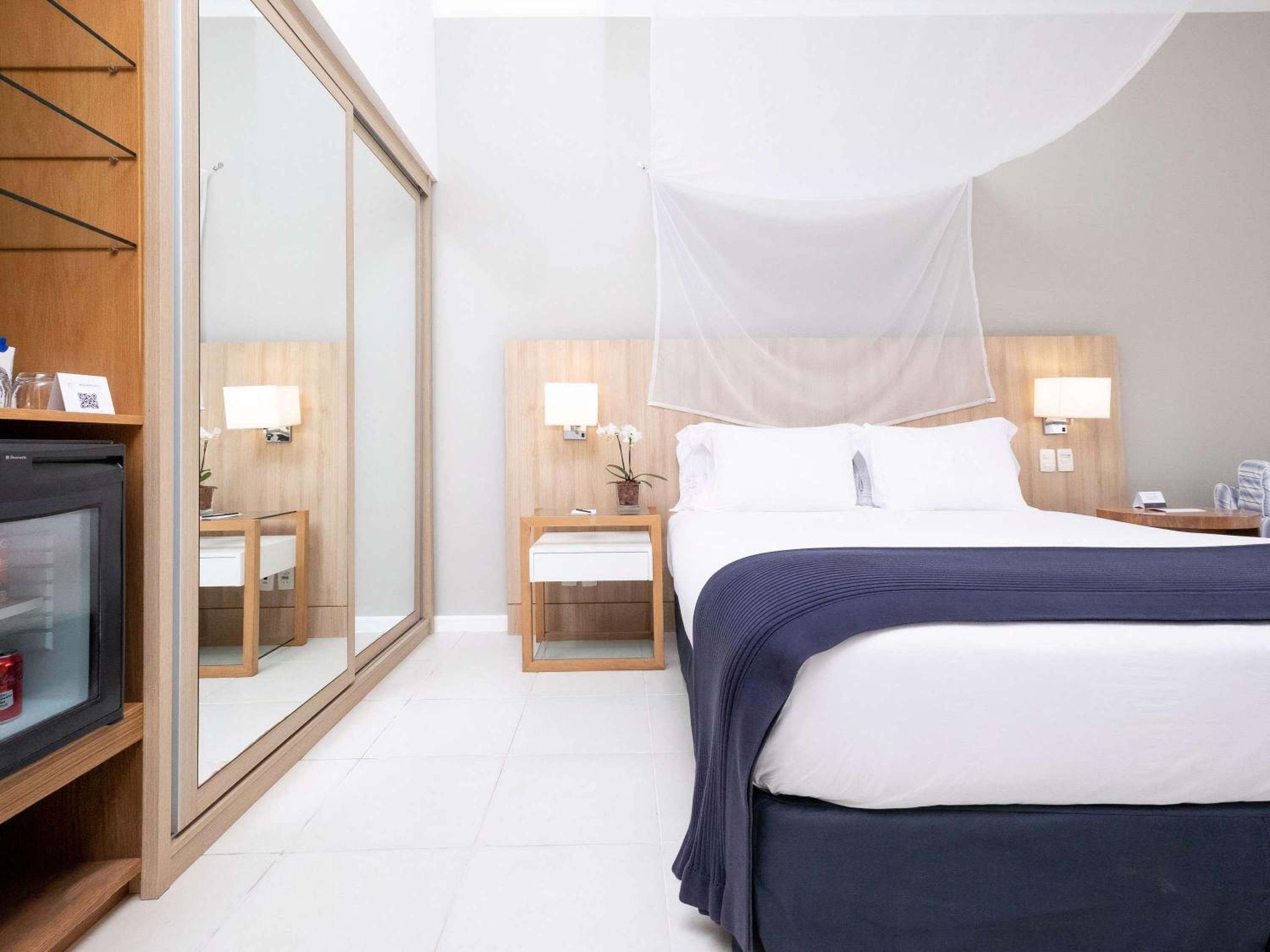 Superior Double Room with Balcony and Sea or Pool View photo 1