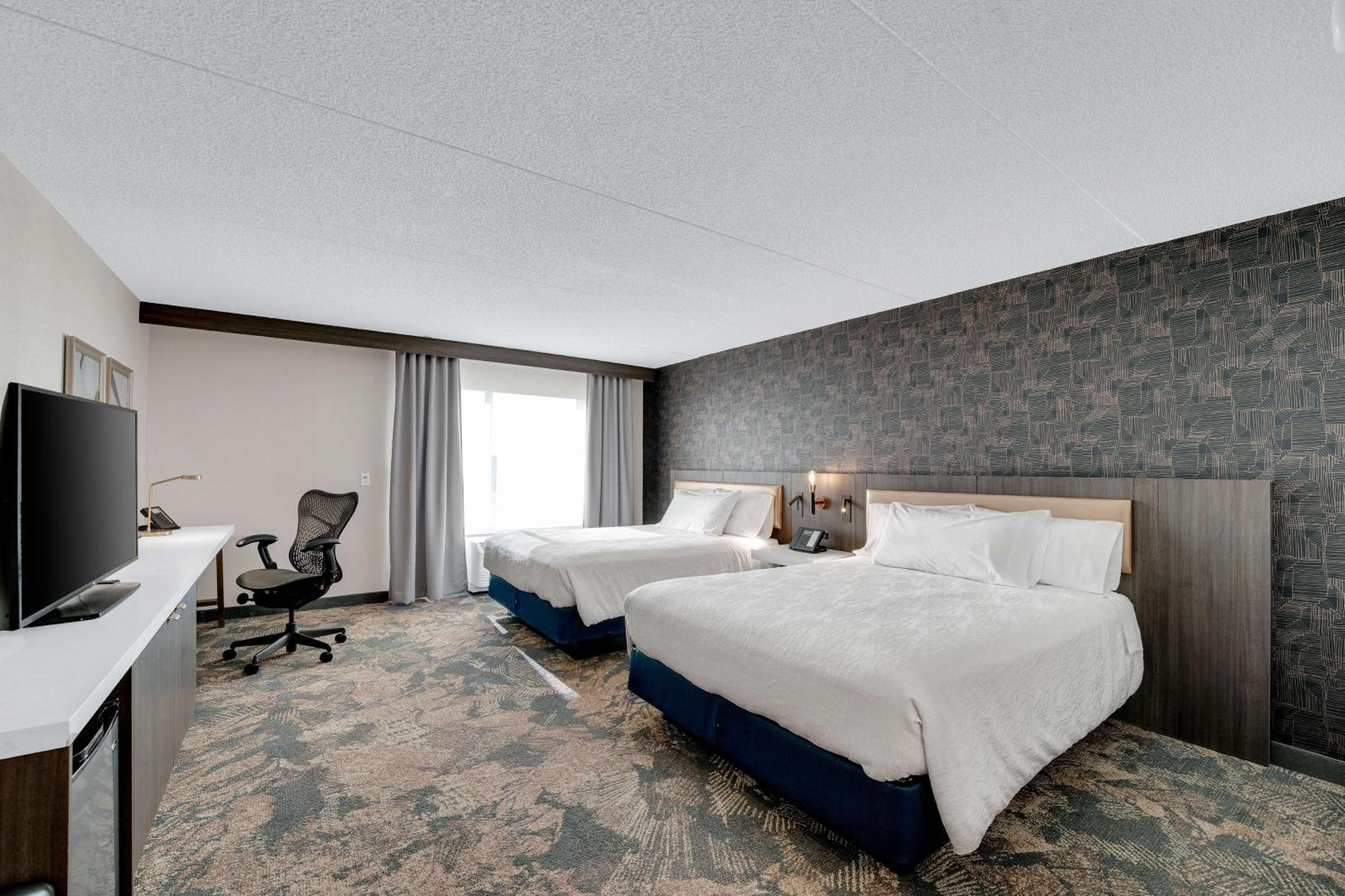 Queen Room with Two Queen Beds - Disability Access - Photo 1