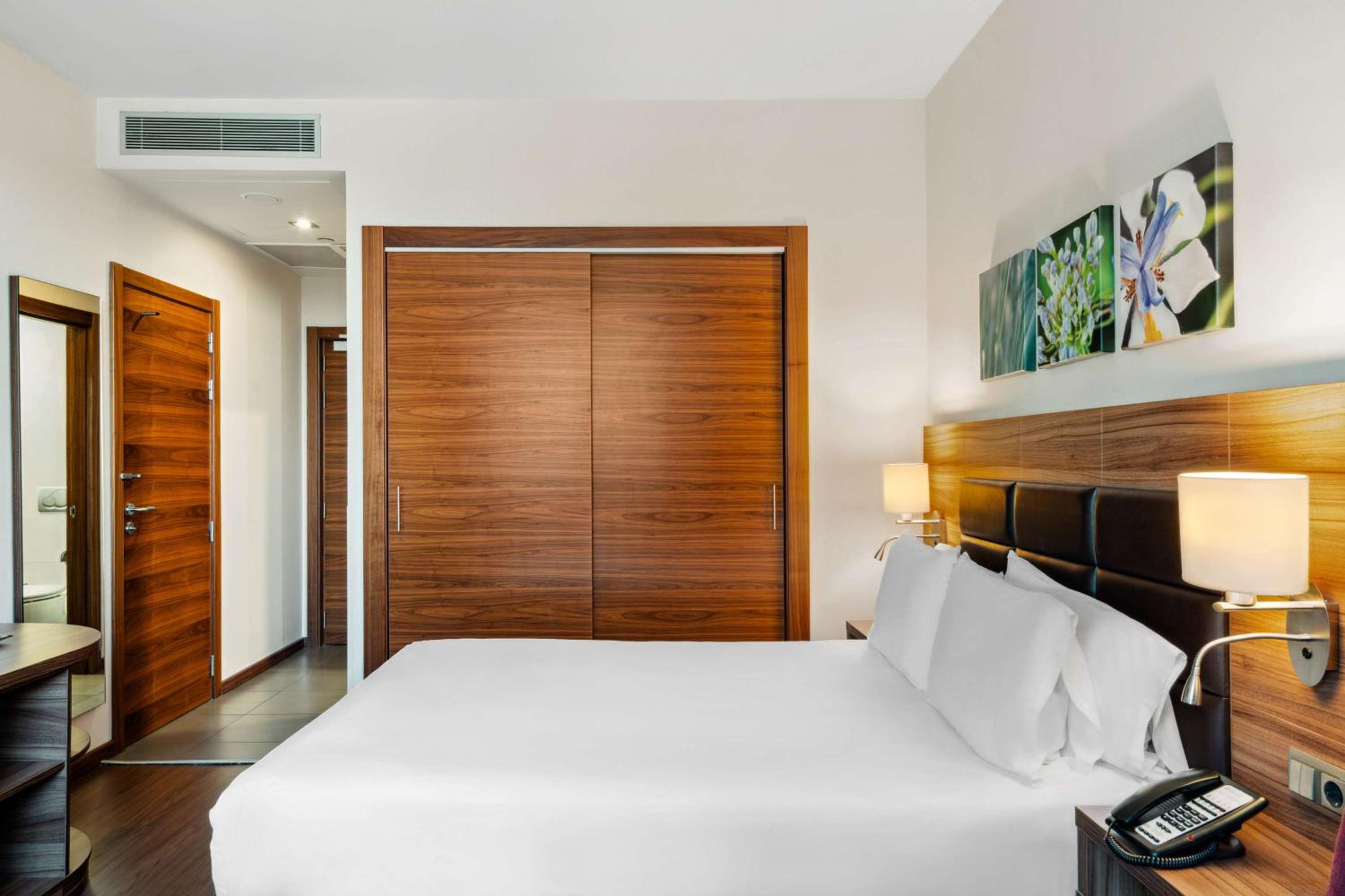 Family Connecting Rooms