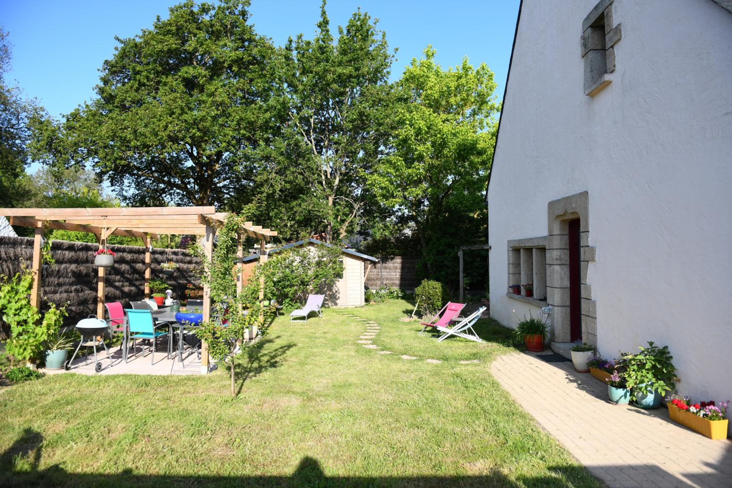 Double Room with Private External Bathroom - Photo 22