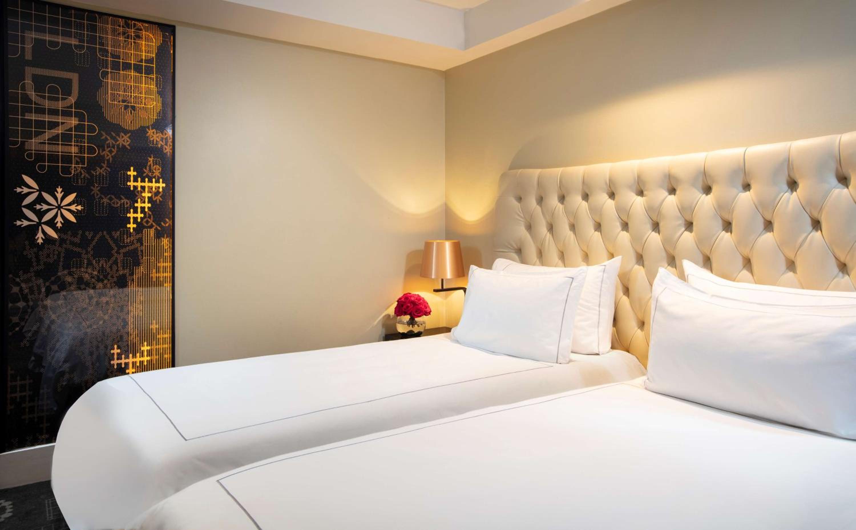 Deluxe Twin Room with Sofa Bed photo 2