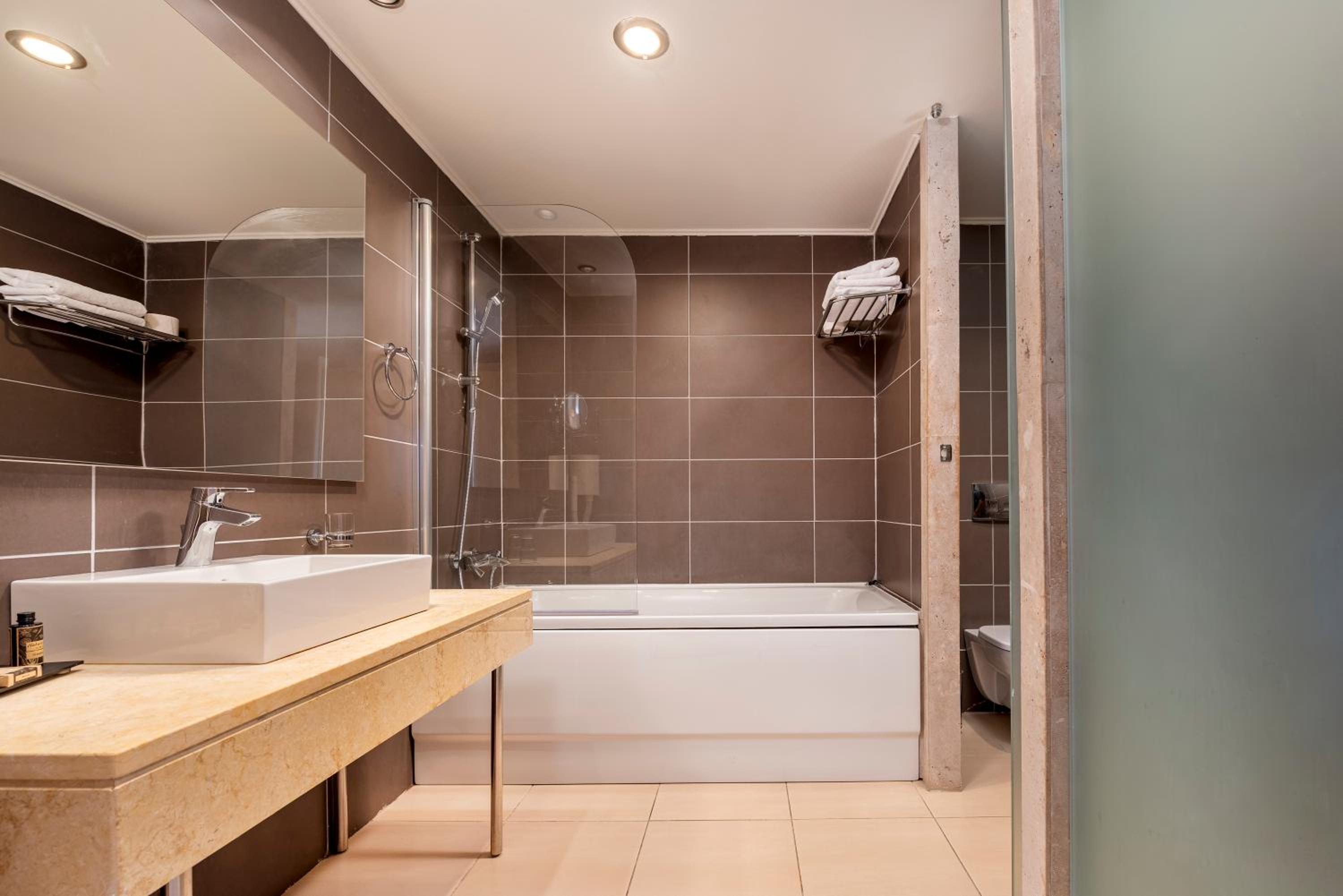 One-Bedroom Suite