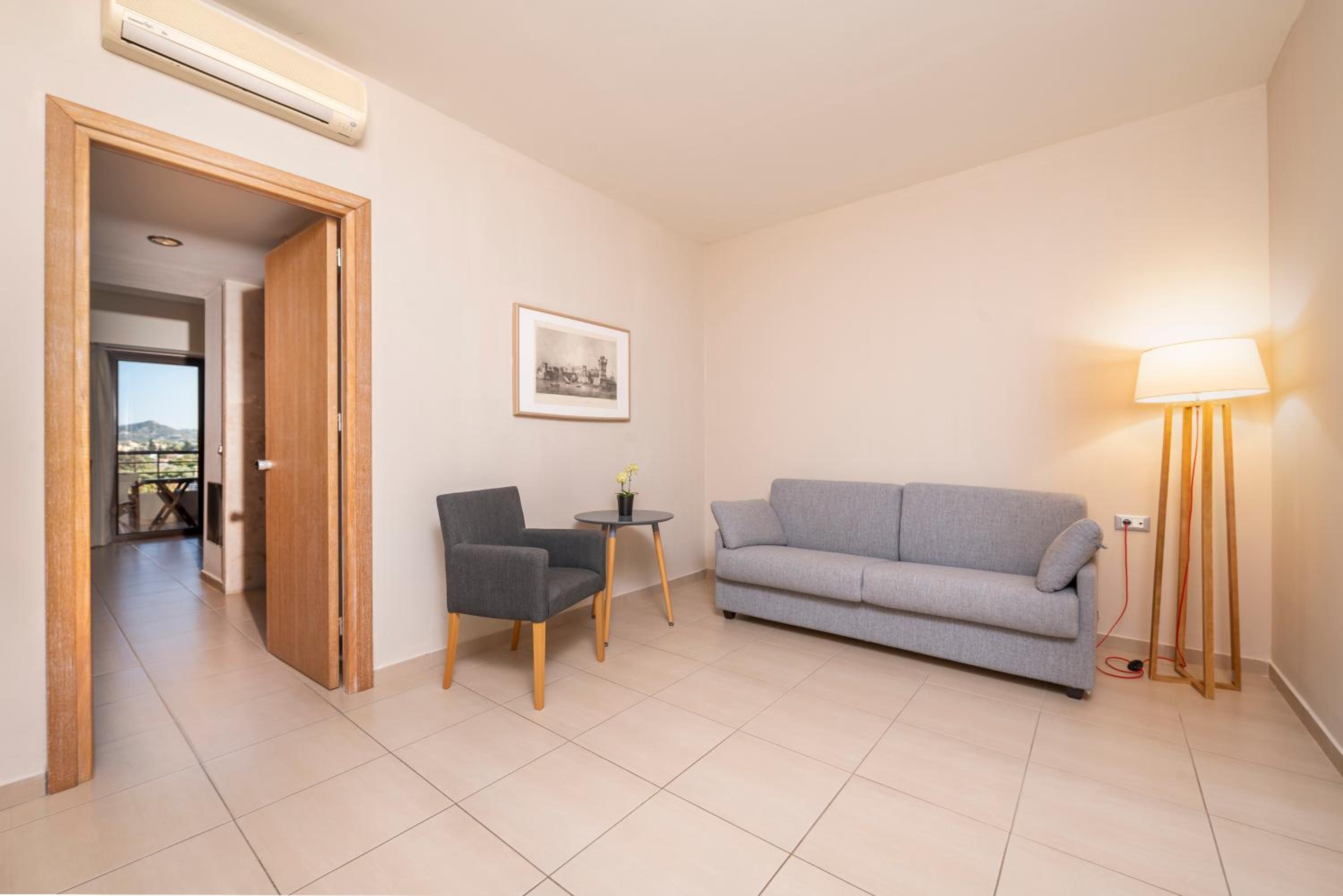 One-Bedroom Suite