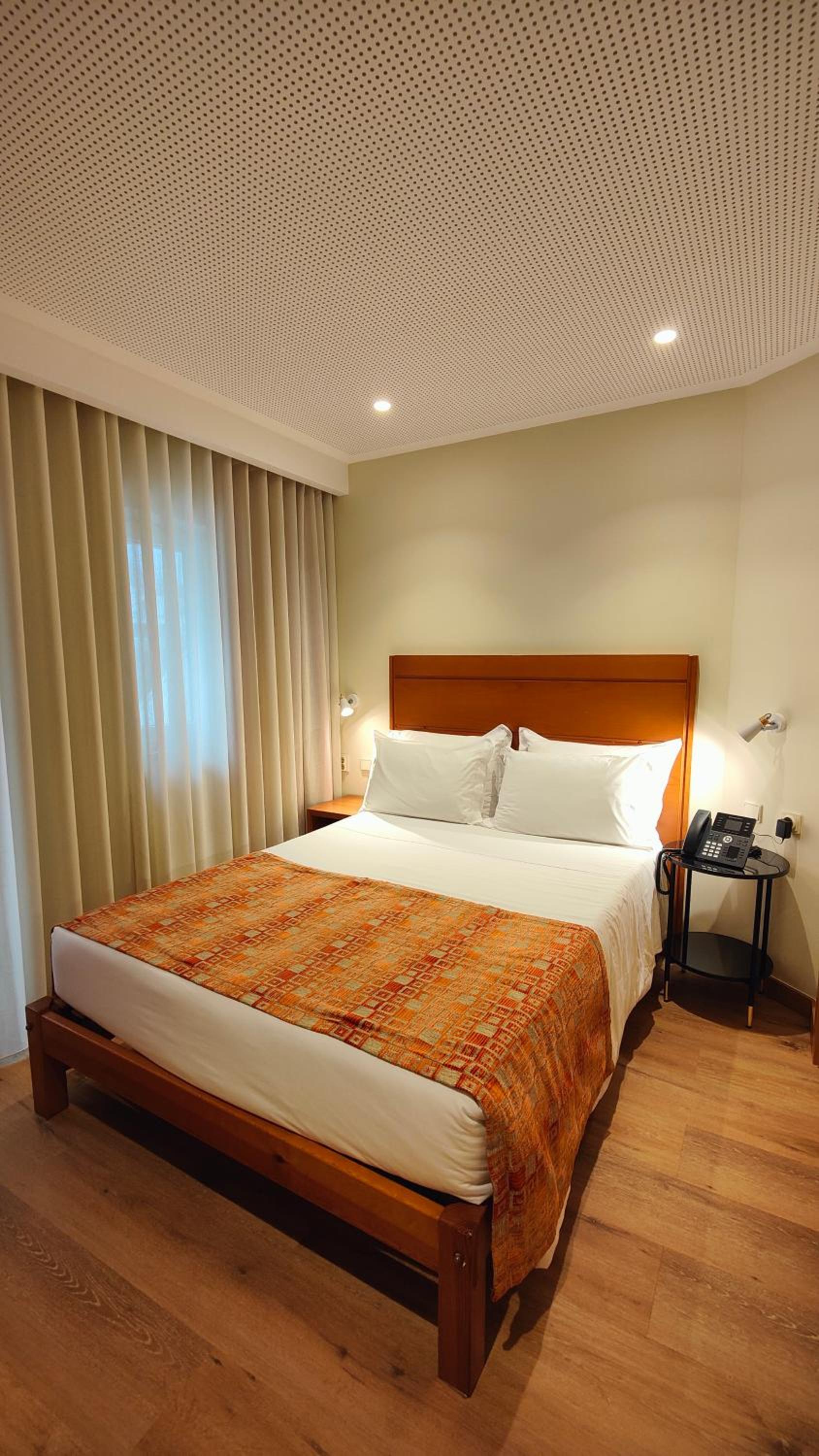 Small Double Room - Photo 1