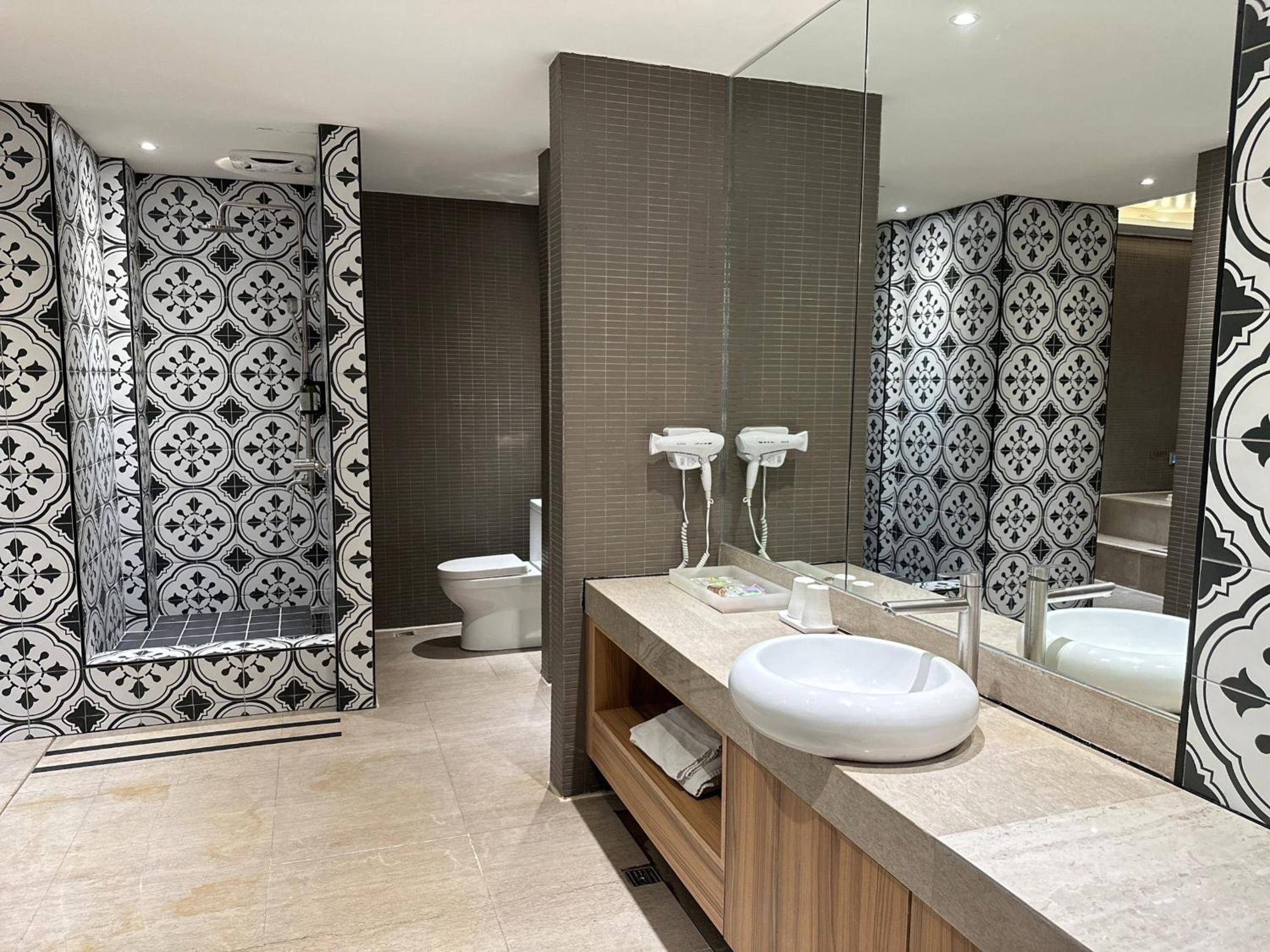 SLuxury Double Room - C(Check in after 21:00) - Photo 6