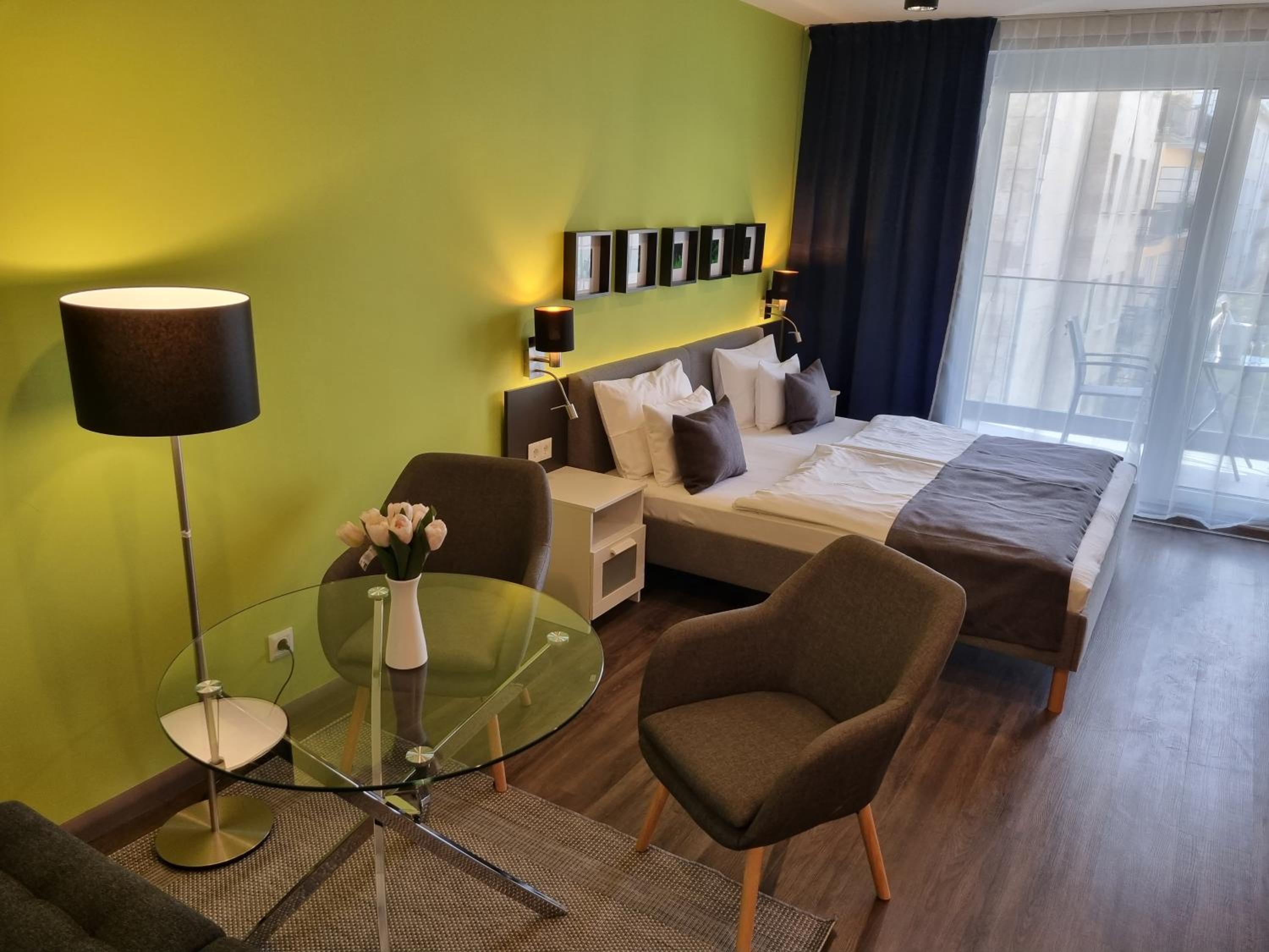 Studio Apartment