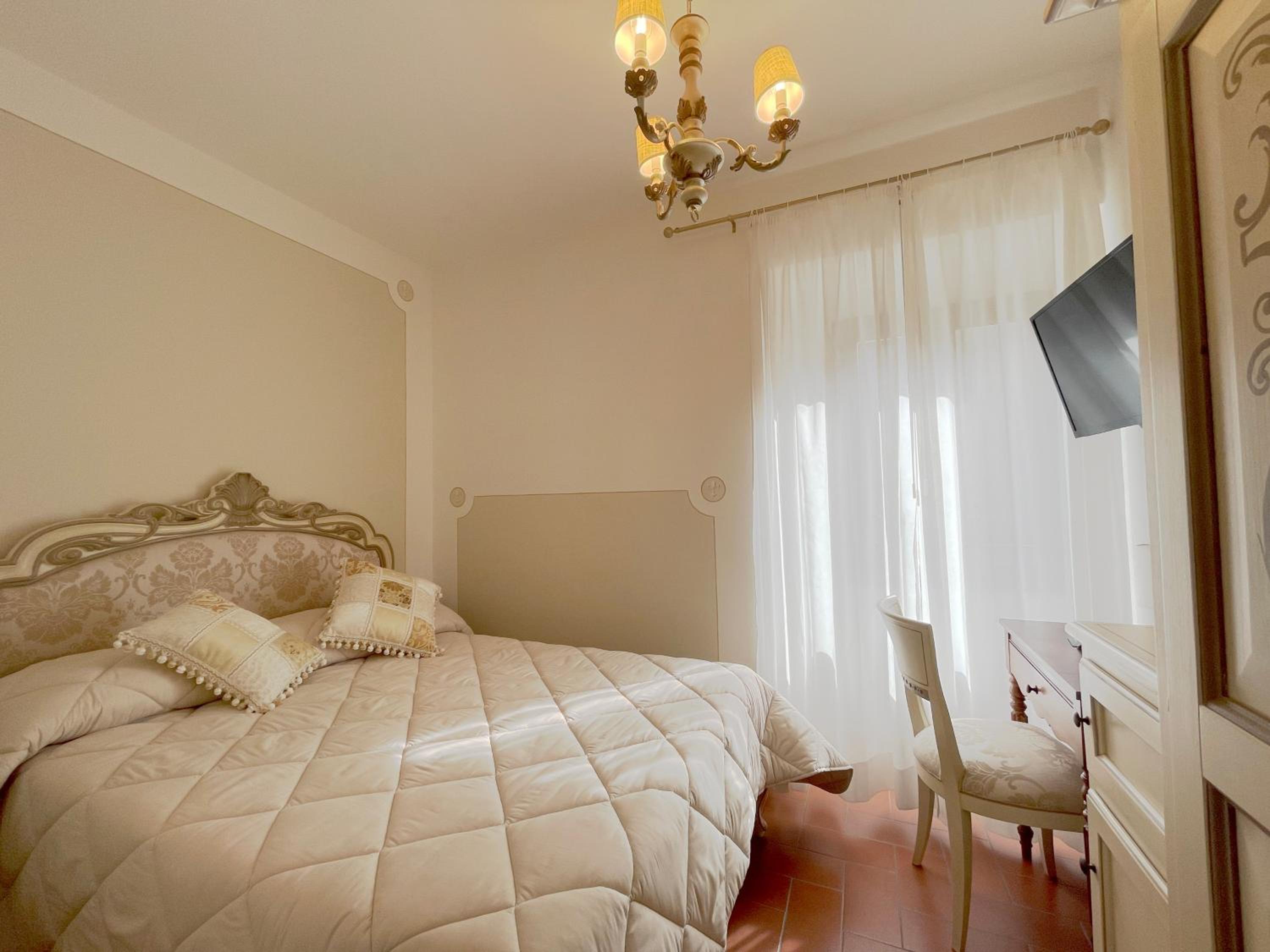 Deluxe Single Room