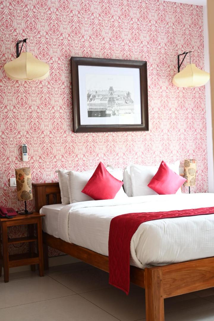 Deluxe Room - Photo 1