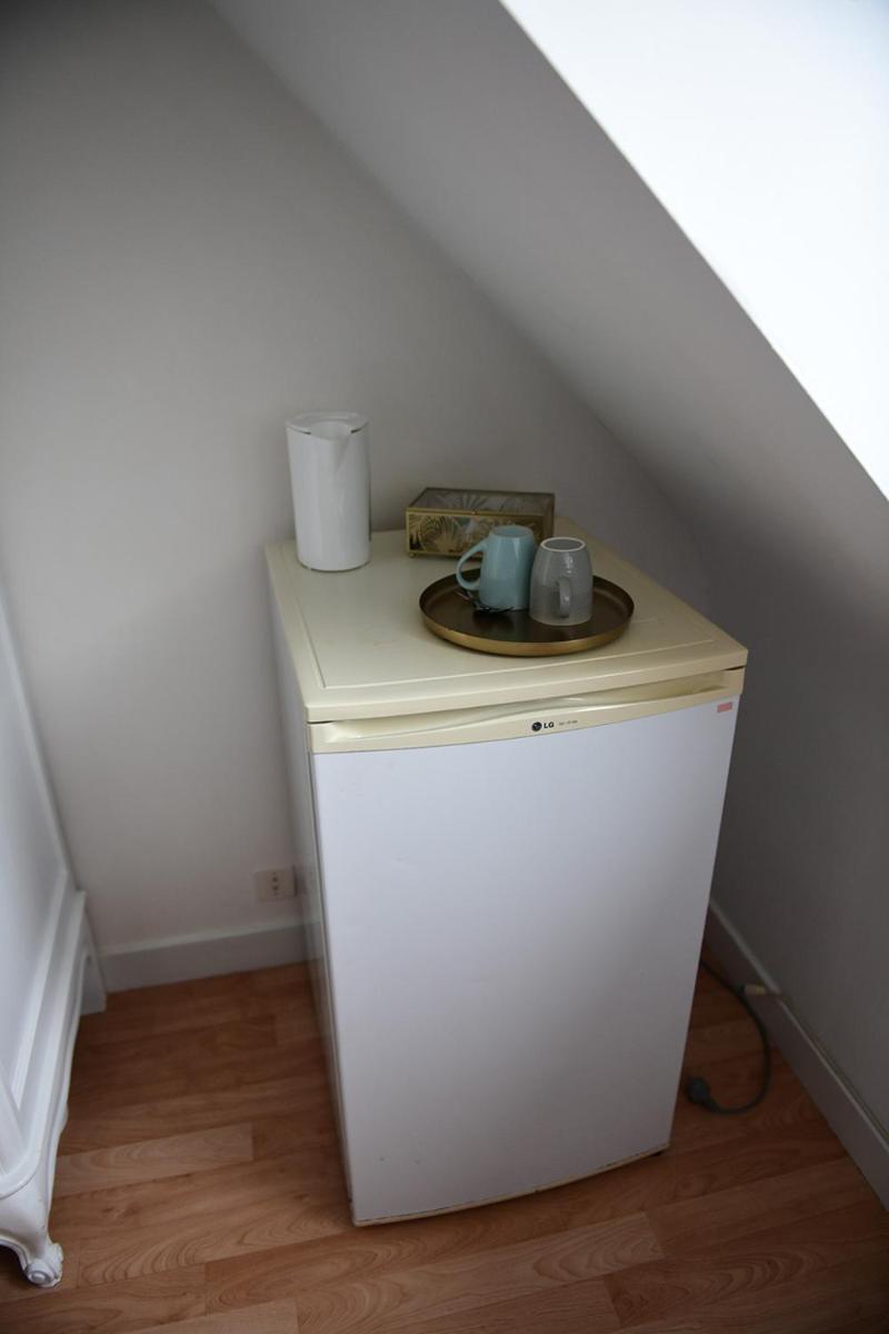Double Room - Photo 11