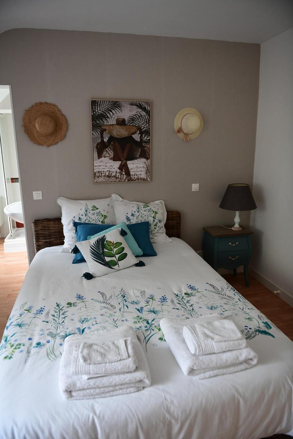 Triple Room with Private Bathroom - Photo 3