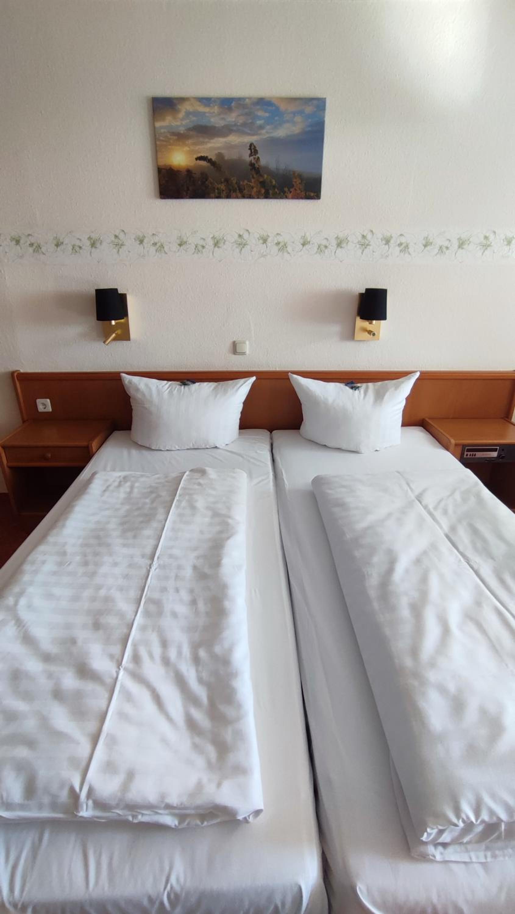 Double Room with Balcony - Photo 1