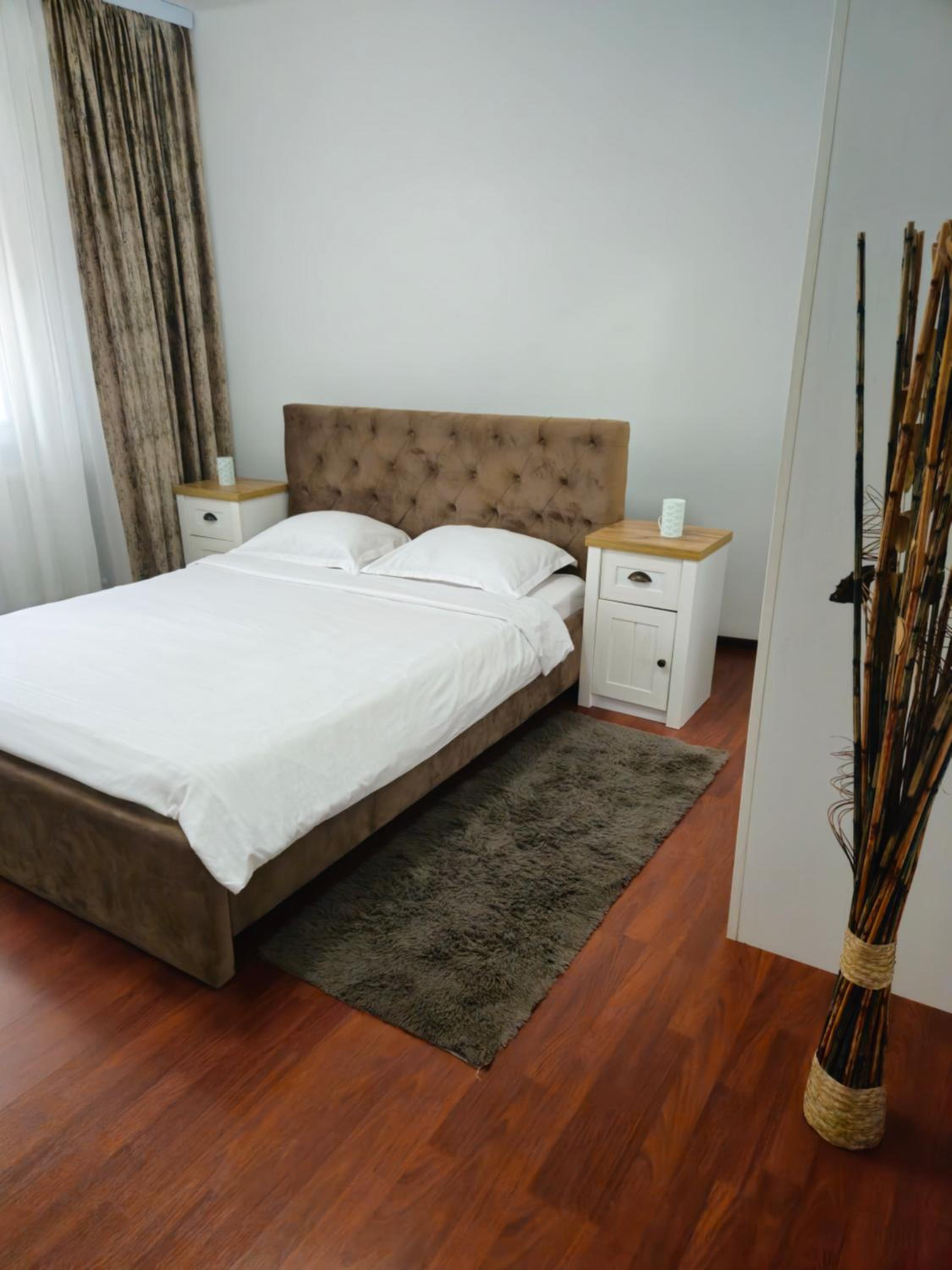 Apartment - Photo 2