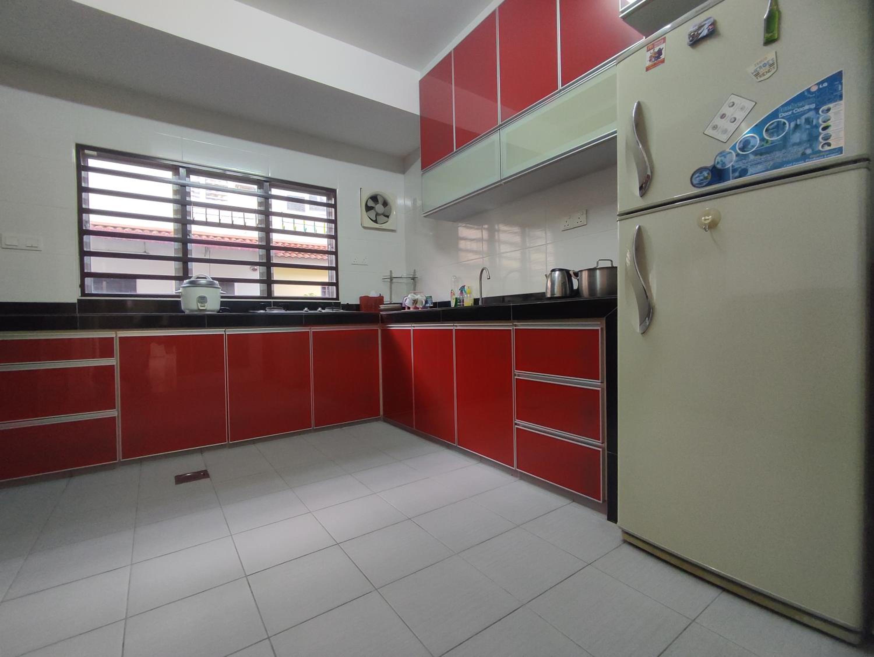 Four-Bedroom House photo 2