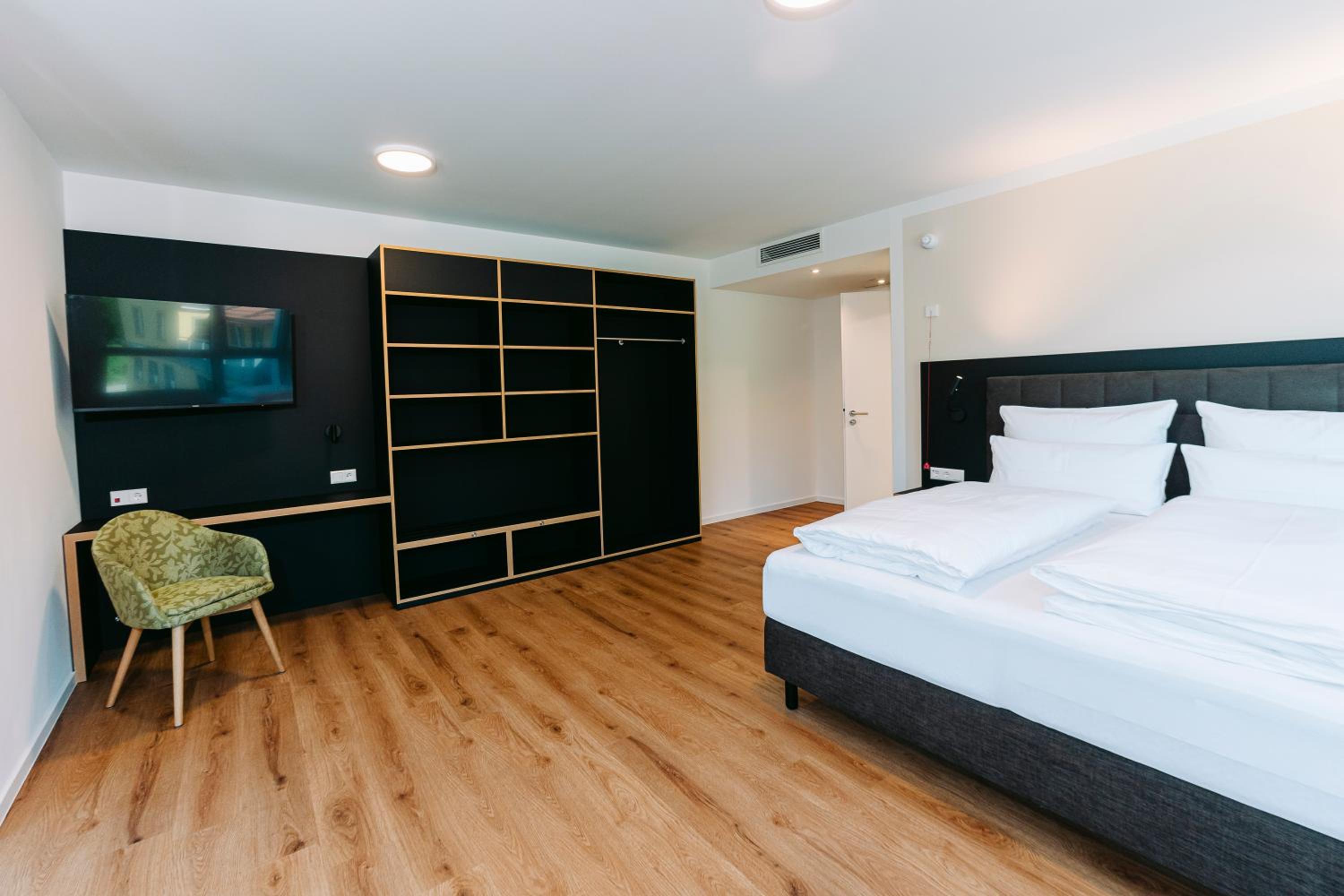 Double Room - Disability Access - Photo 3