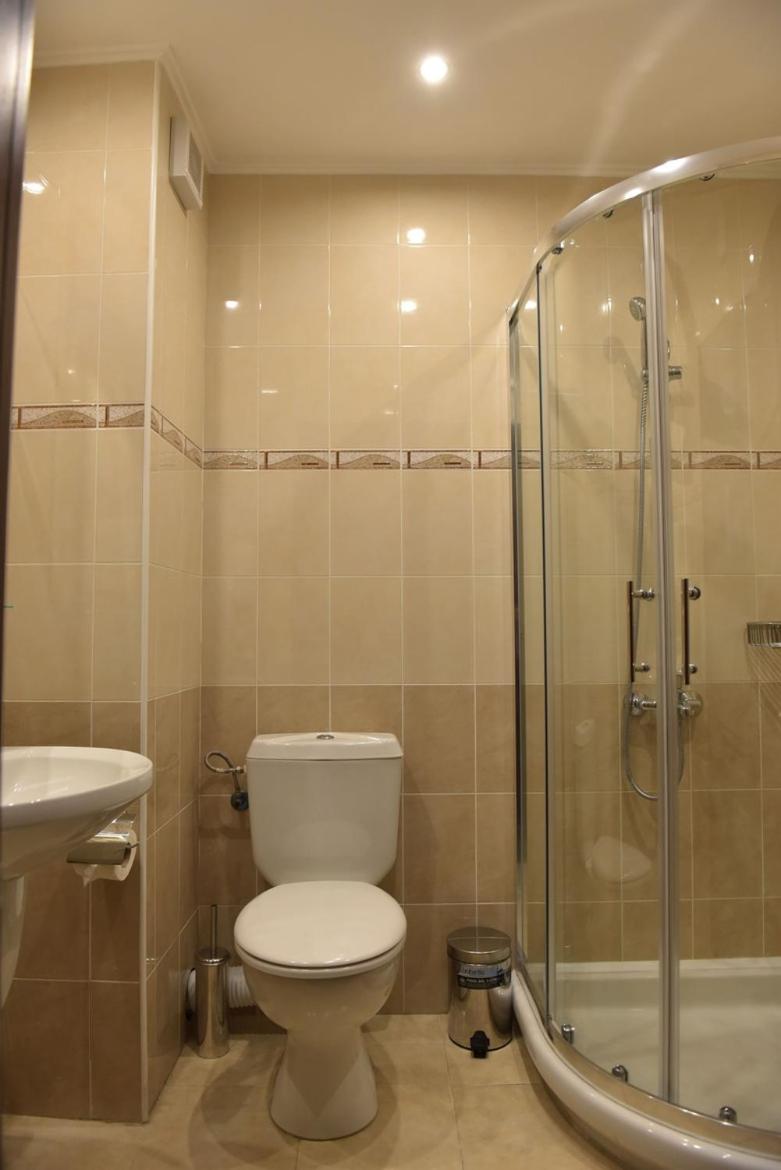 Standard Twin Room - Photo 4