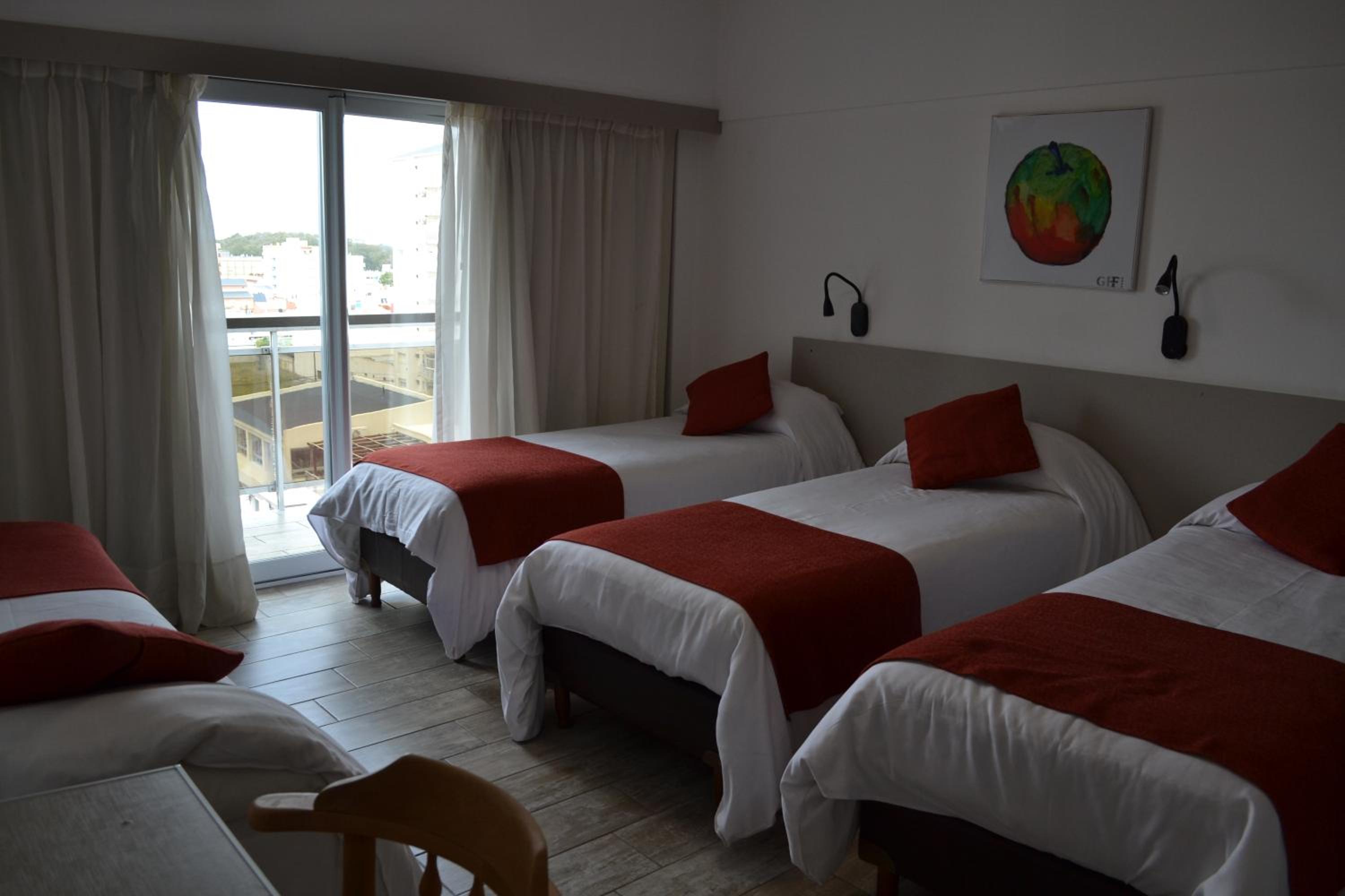 Quintuple Room (5 Adults) photo 1