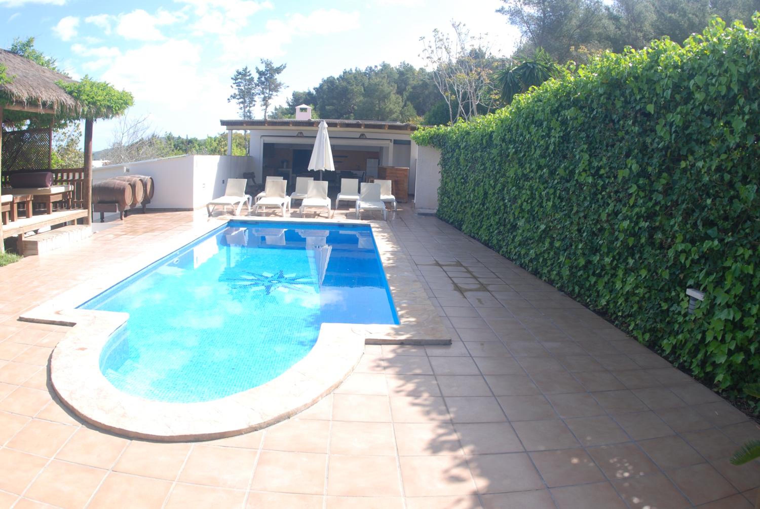 Villa photo 2