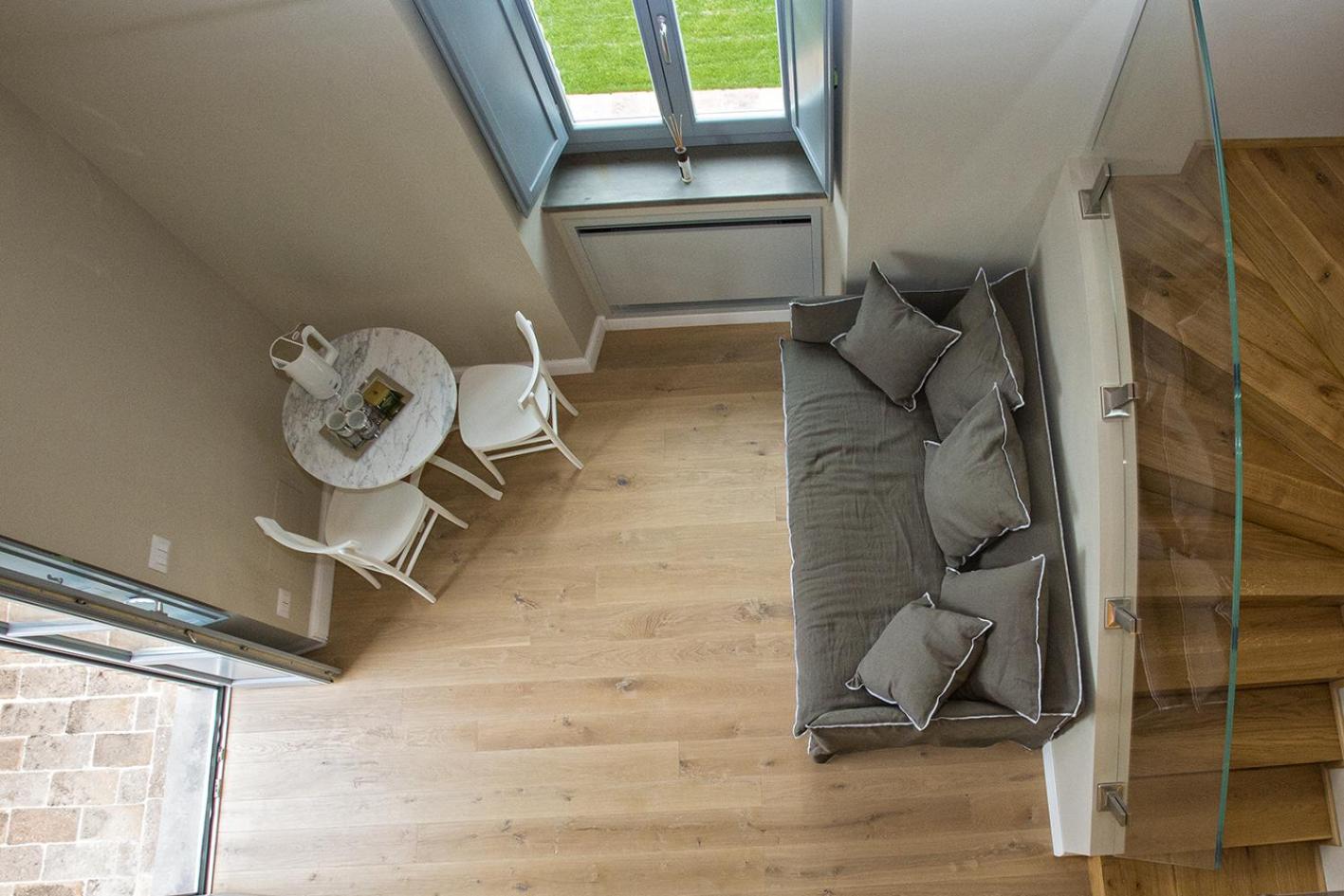 Superior Suite - Photo 9