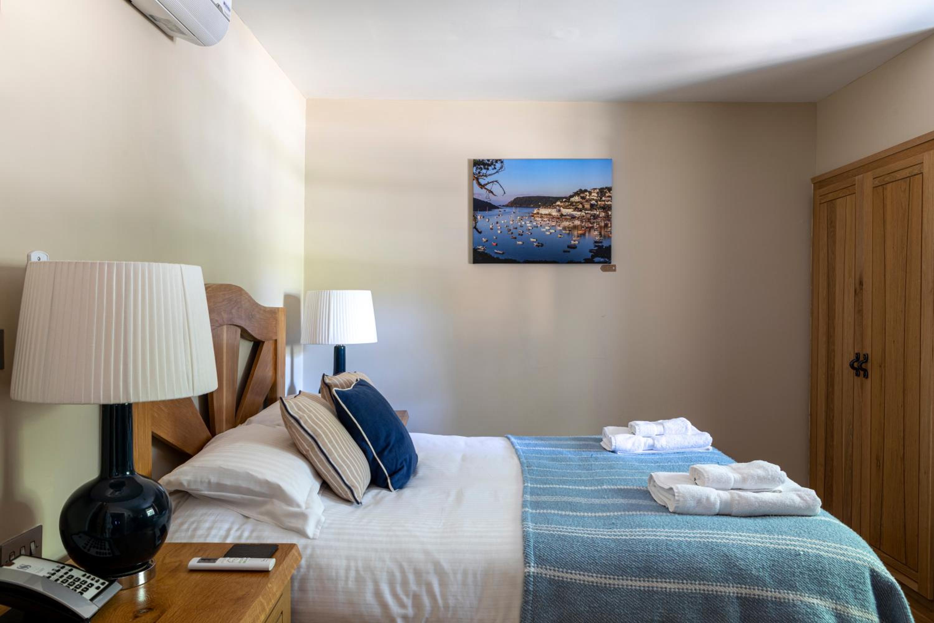 Standard Double Room - Photo 3