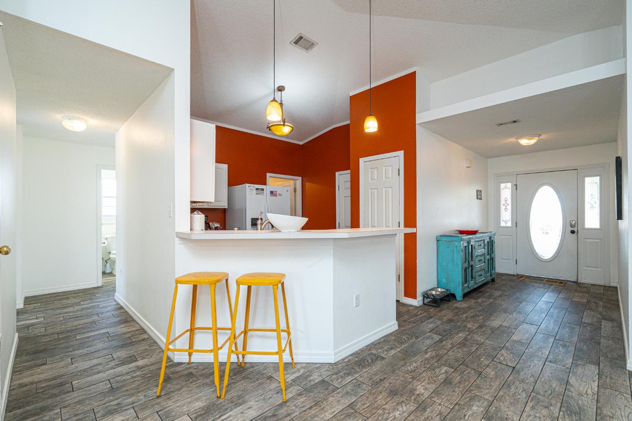 Three-Bedroom House - Photo 41