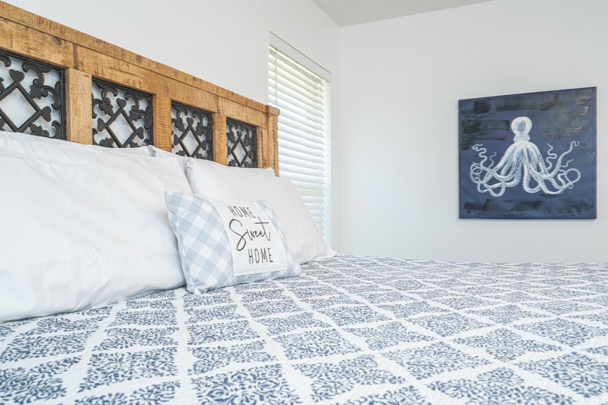 Three-Bedroom House - Photo 28