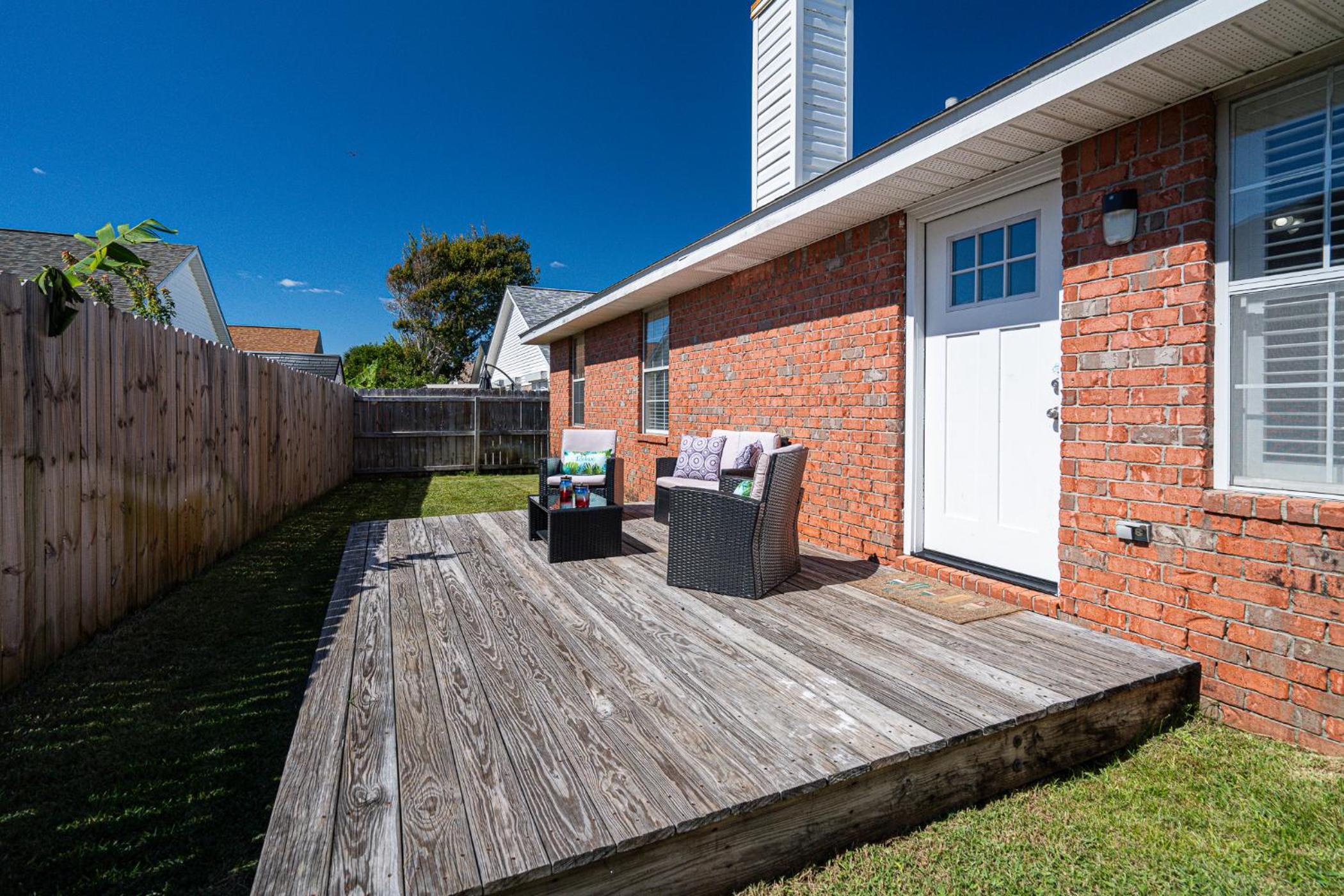 Three-Bedroom House - Photo 21